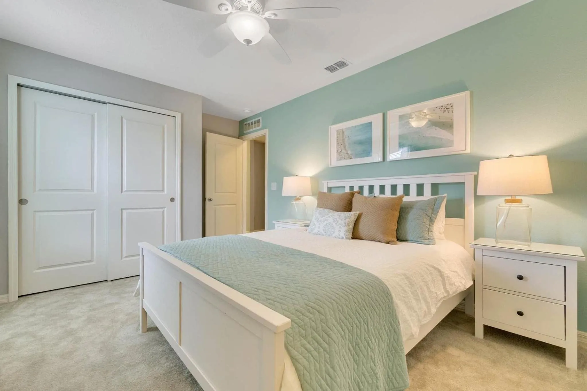 Four Bedrooms Townhome 5116