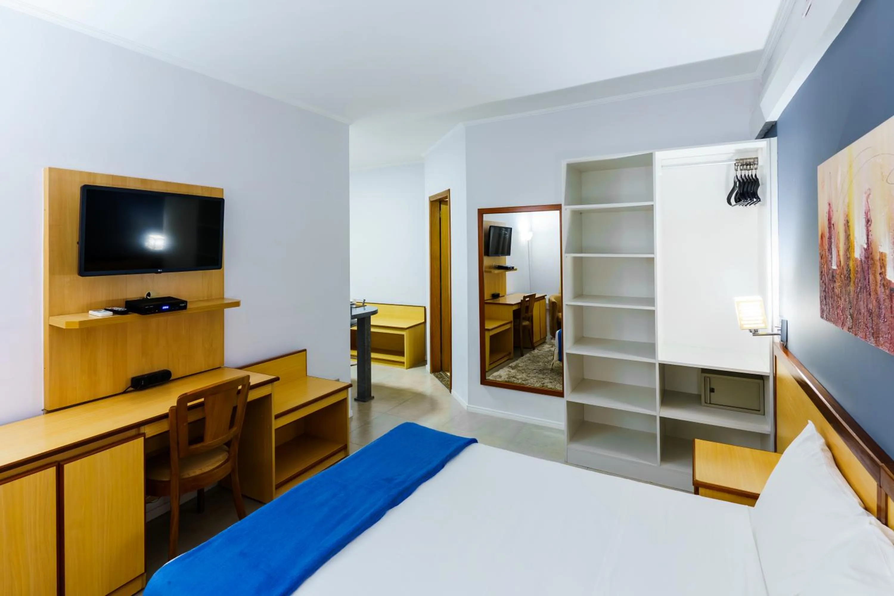 Bed in Hotel Augusta Boulevard