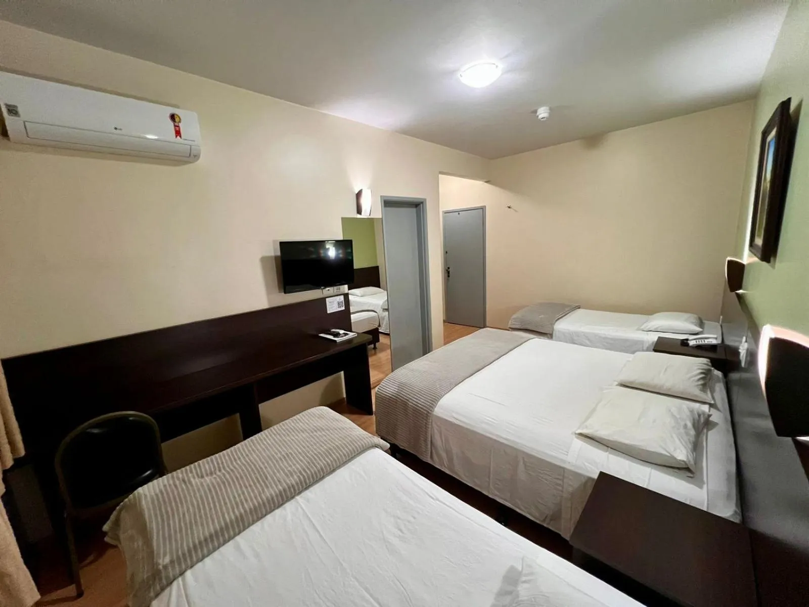 Bed in Dom Pedro I Palace Hotel