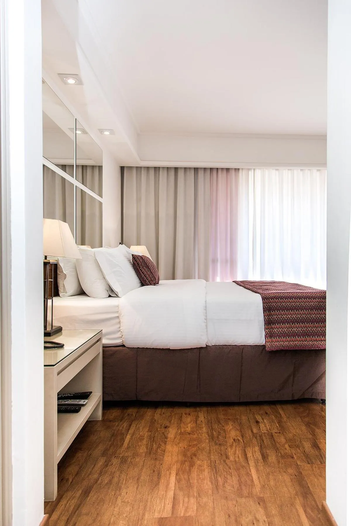 Bedroom, Bed in Hotel Golden Park Campinas Cambuí By Nacional Inn