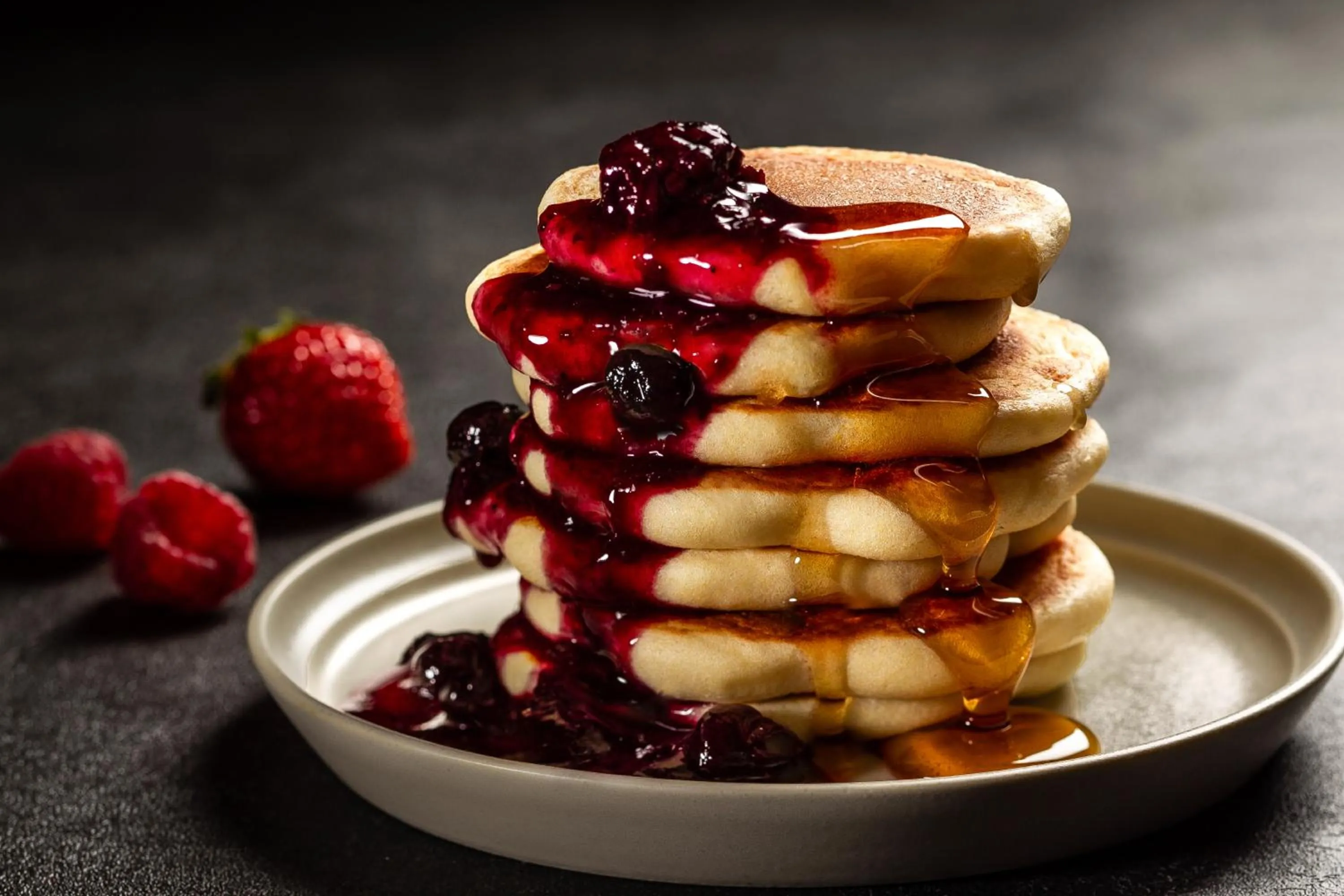 Communal lounge/ TV room in Namba Oriental Hotel