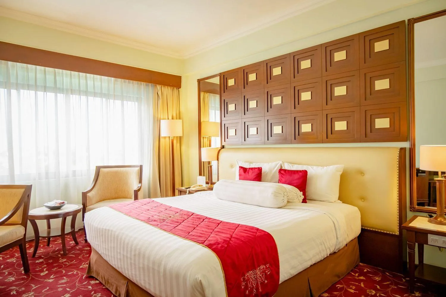 Bedroom, Bed in The Sunan Hotel Solo