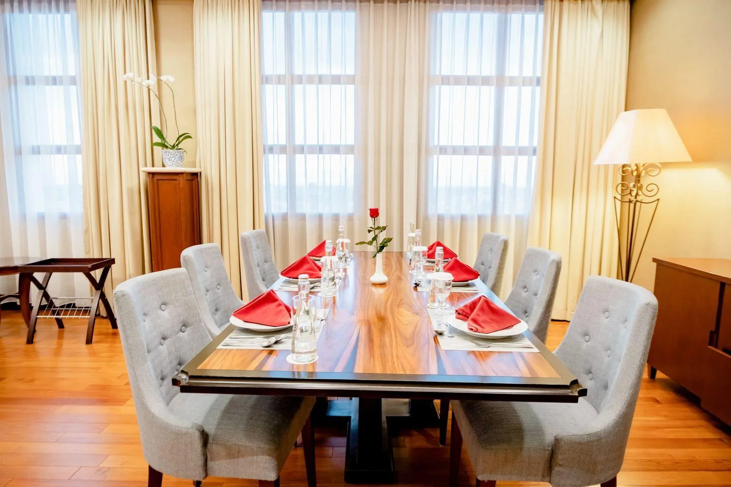 Dining area in The Sunan Hotel Solo