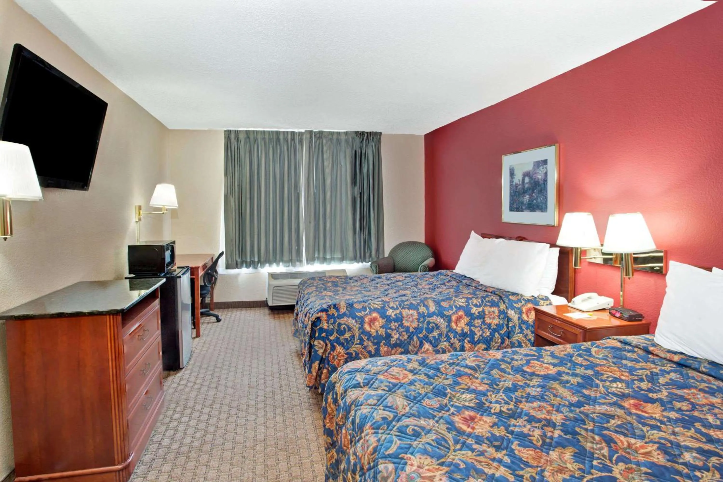 Photo of the whole room, Bed in Days Inn by Wyndham Marietta-Atlanta-Delk Road
