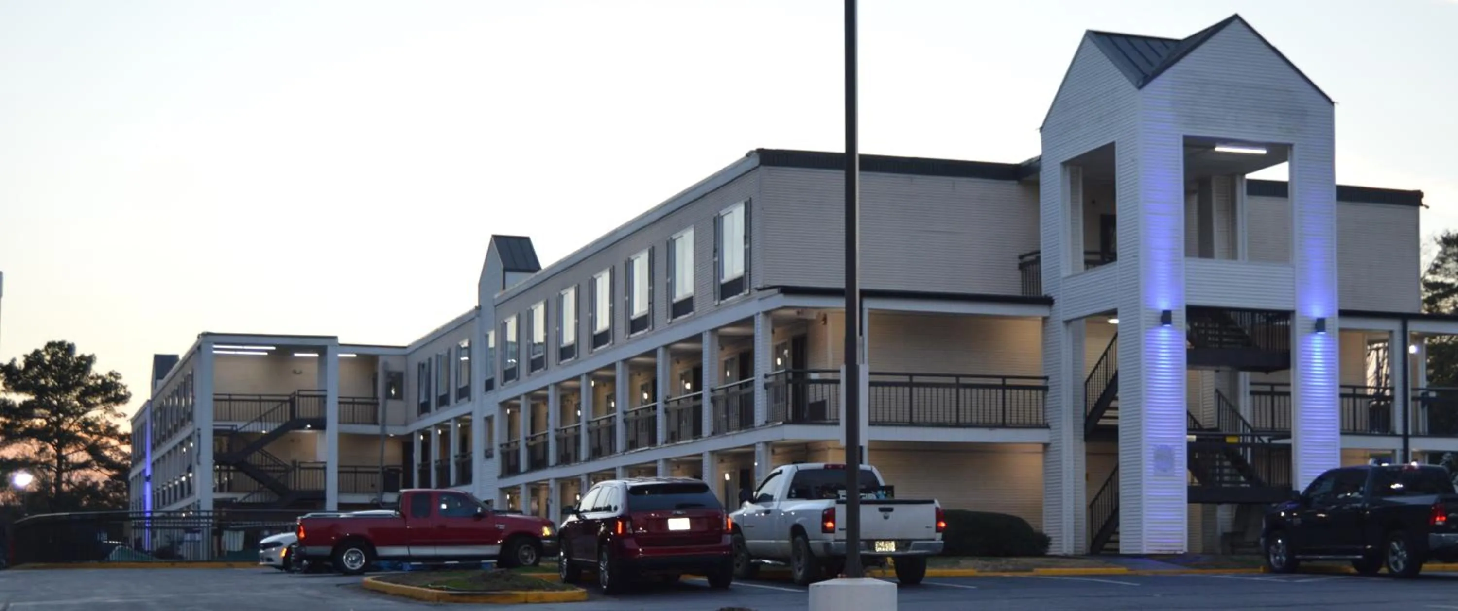 Property building in Days Inn by Wyndham Marietta-Atlanta-Delk Road