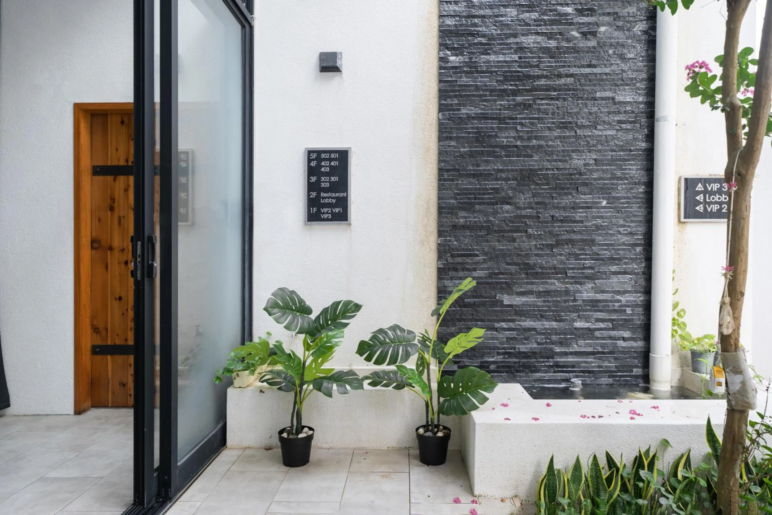 Facade/entrance in Color Coral Boutique Hotel