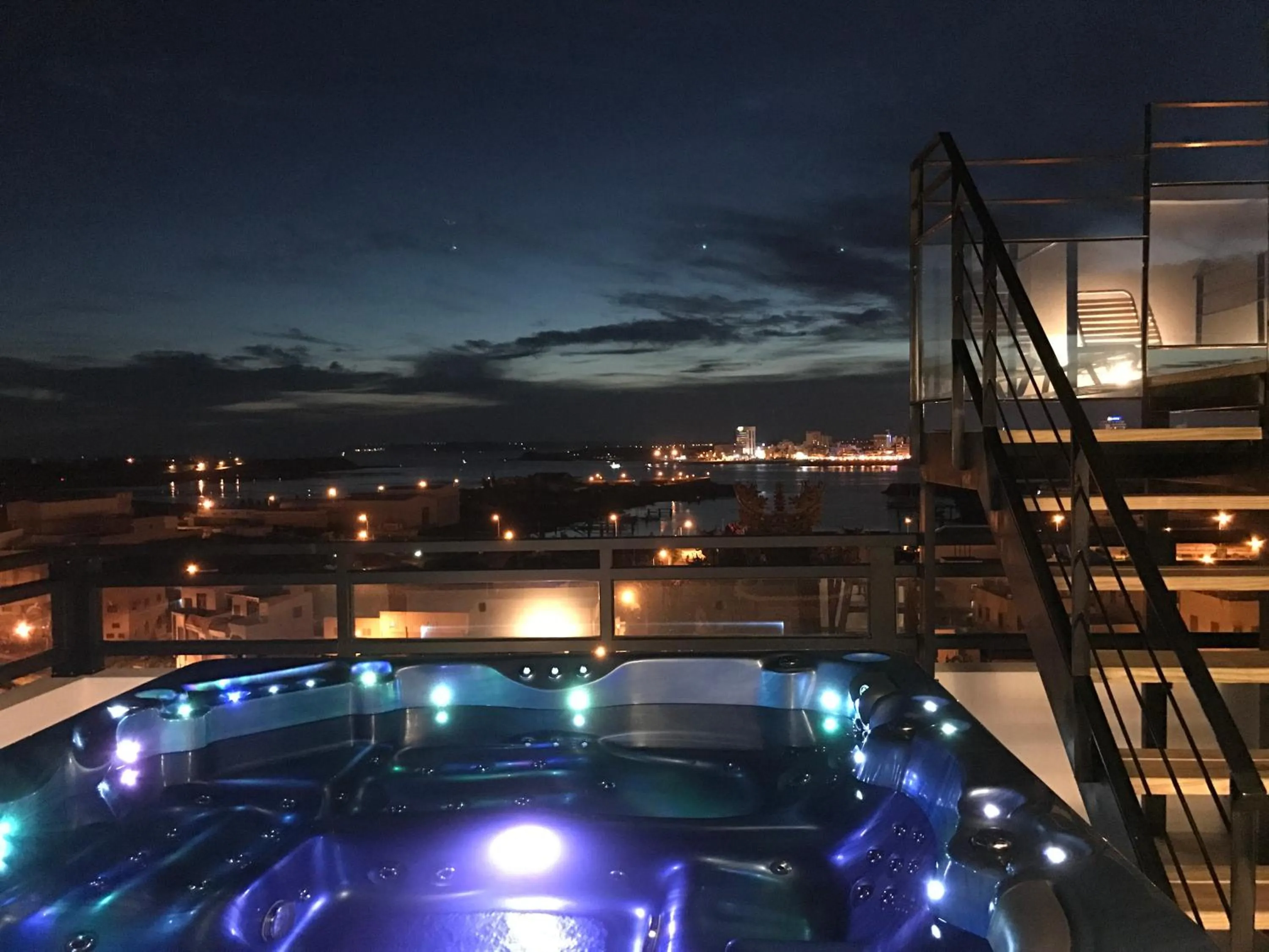 Hot Tub in Color Coral Boutique Hotel