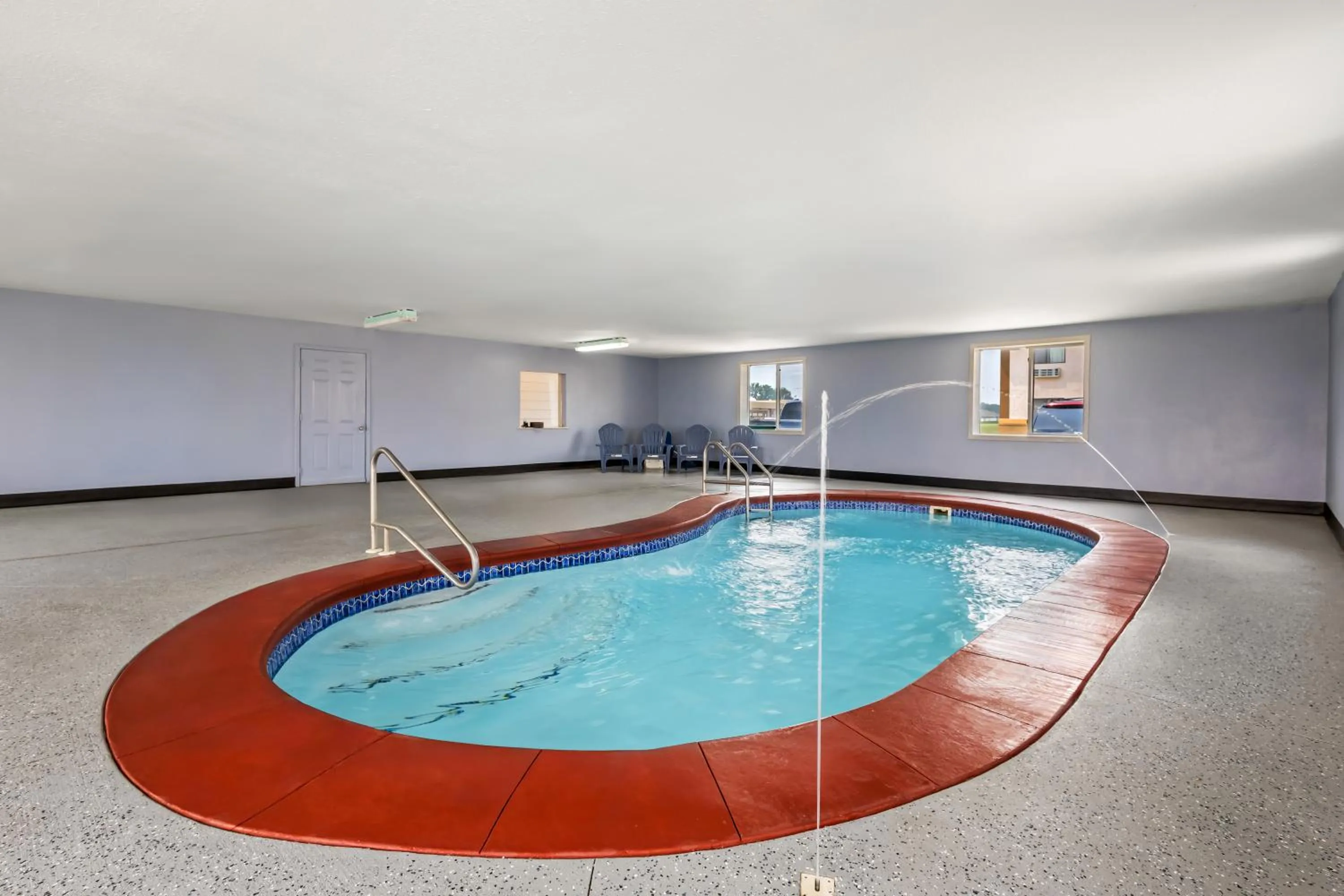 Swimming pool in Motel 6 North Sioux City, SD I 29 North