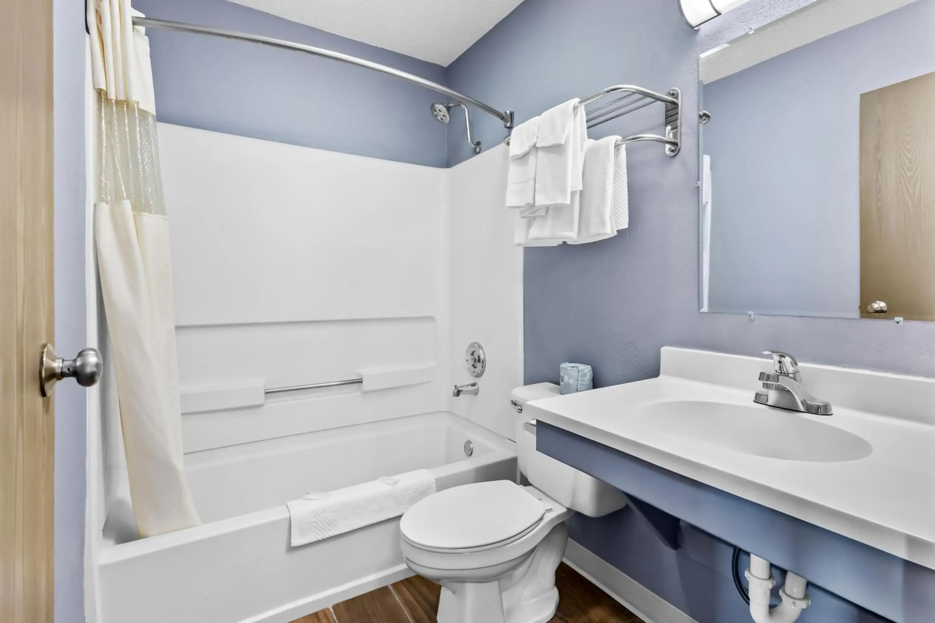 Suite - Non-Smoking in Motel 6 North Sioux City, SD I 29 North Suite - Non-Smoking in Motel 6 North Sioux City, SD I 29 North