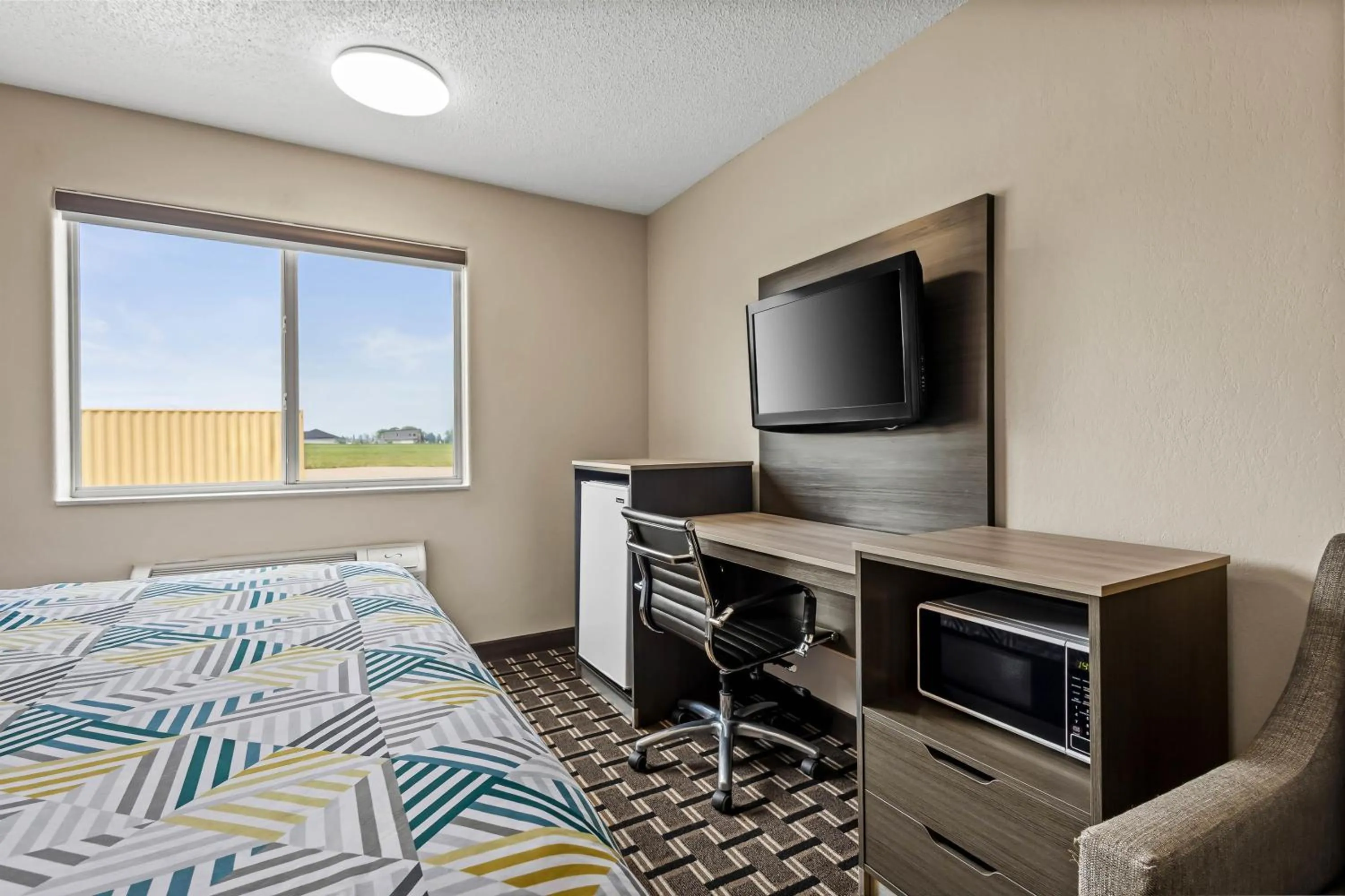 Bedroom, Bed in Motel 6 North Sioux City, SD I 29 North