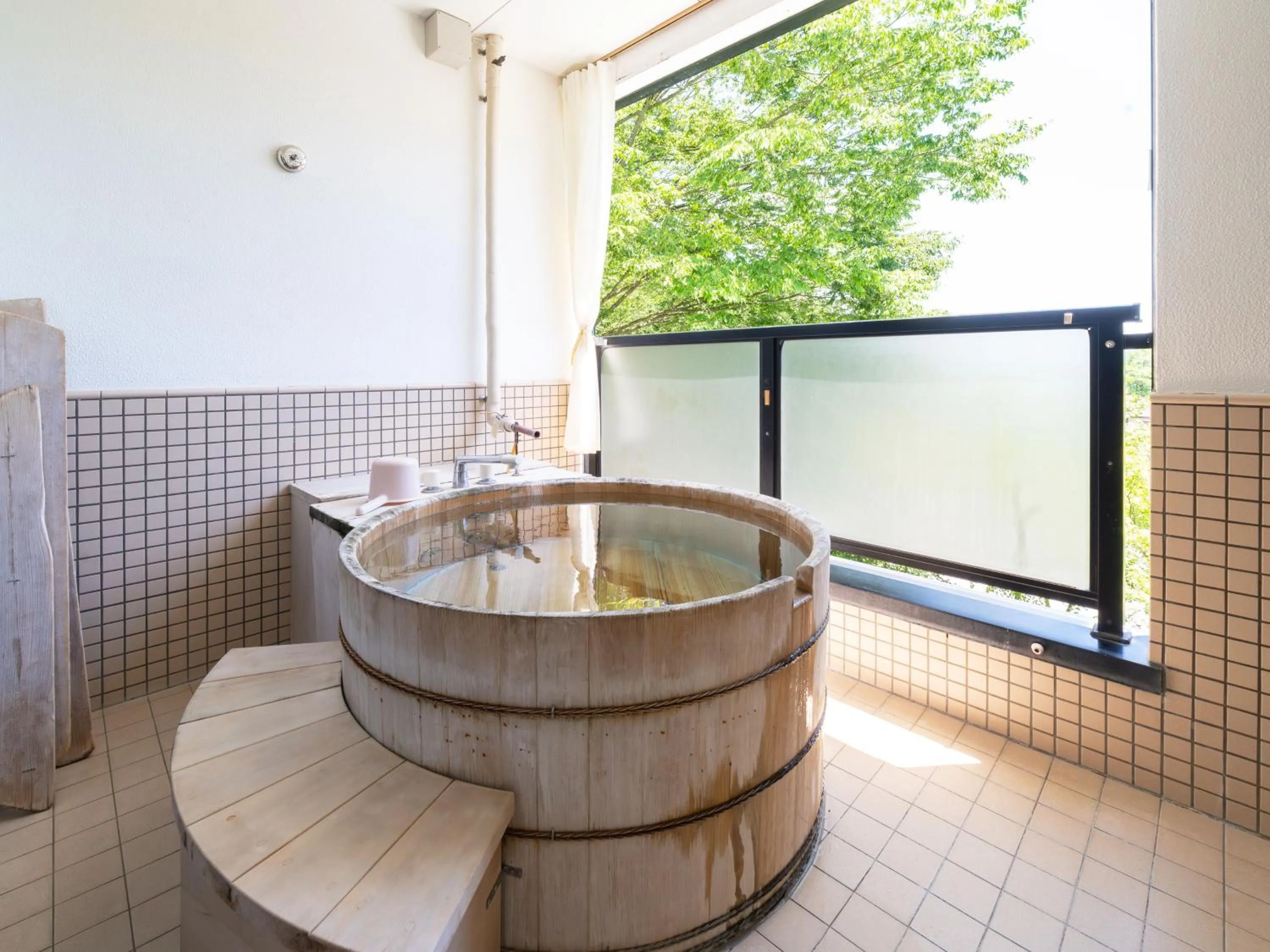 Open Air Bath in Hotel Euro City
