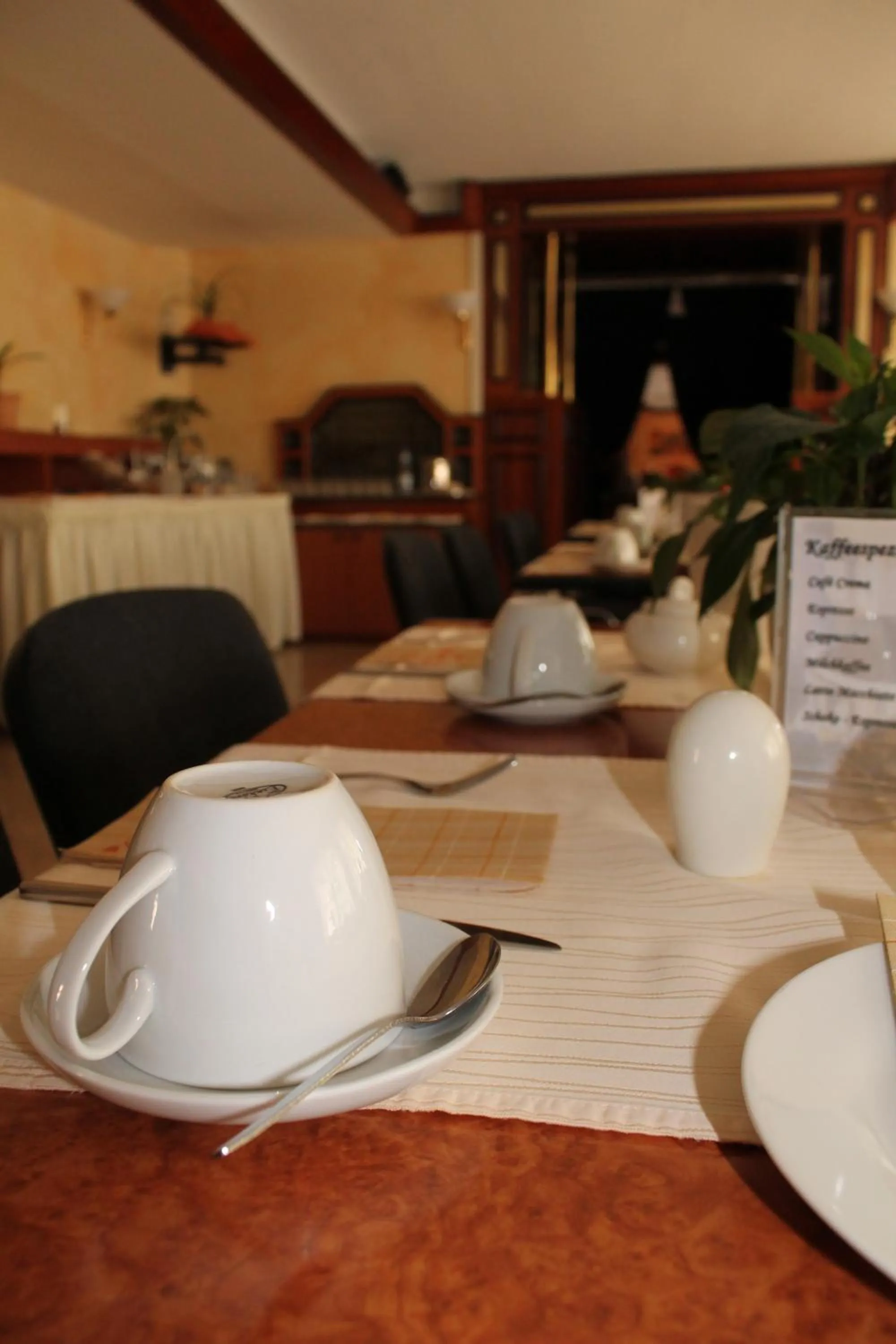 Restaurant/places to eat in Hotel Anhalt