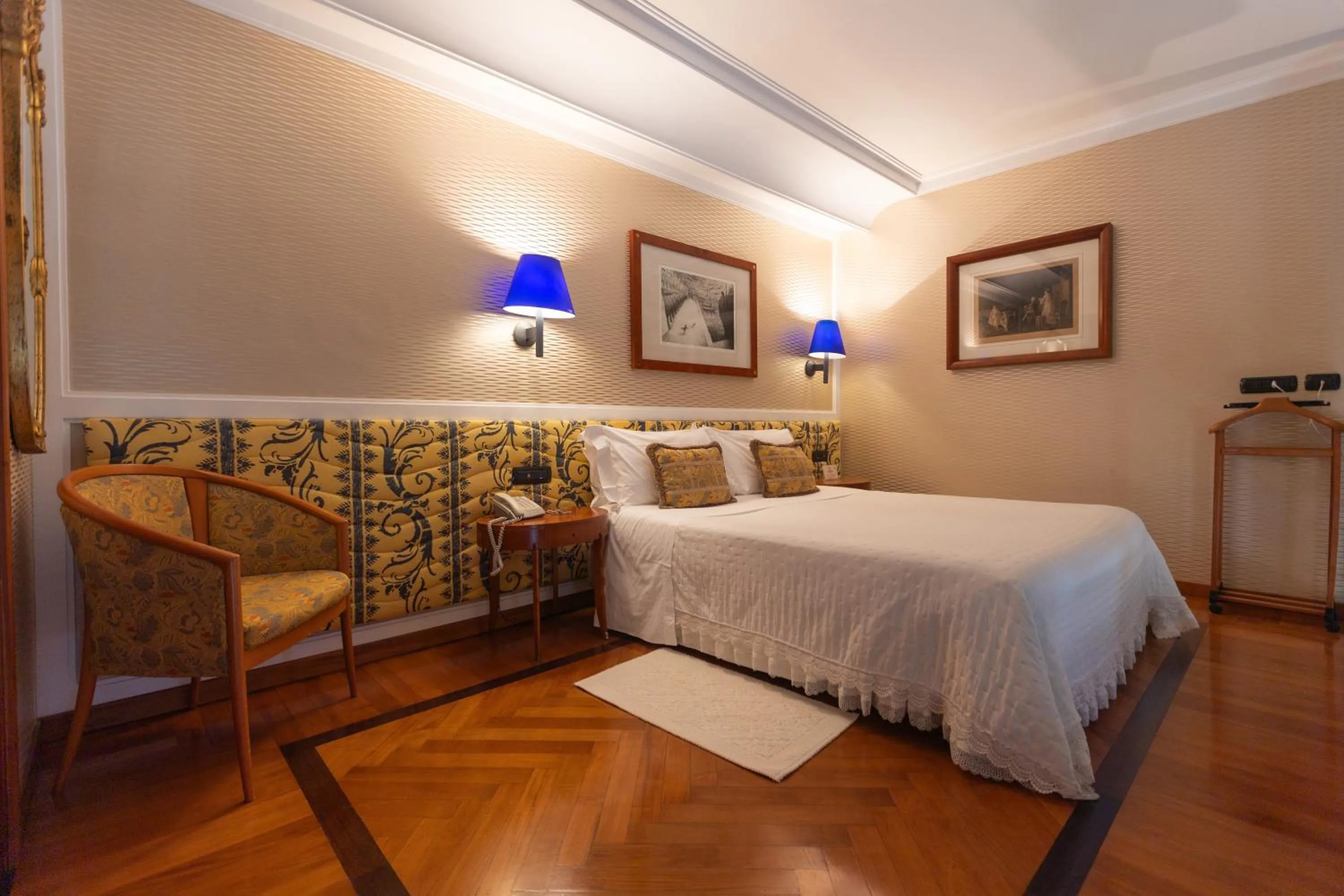 Bedroom, Bed in Grand Hotel Ortigia