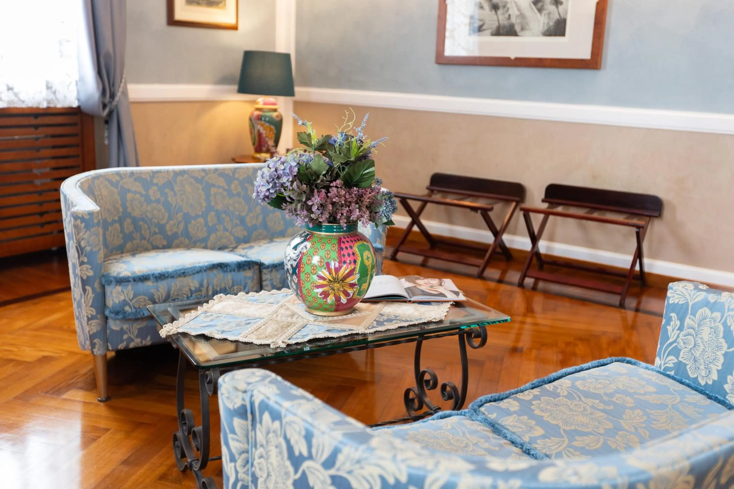 Living room in Grand Hotel Ortigia