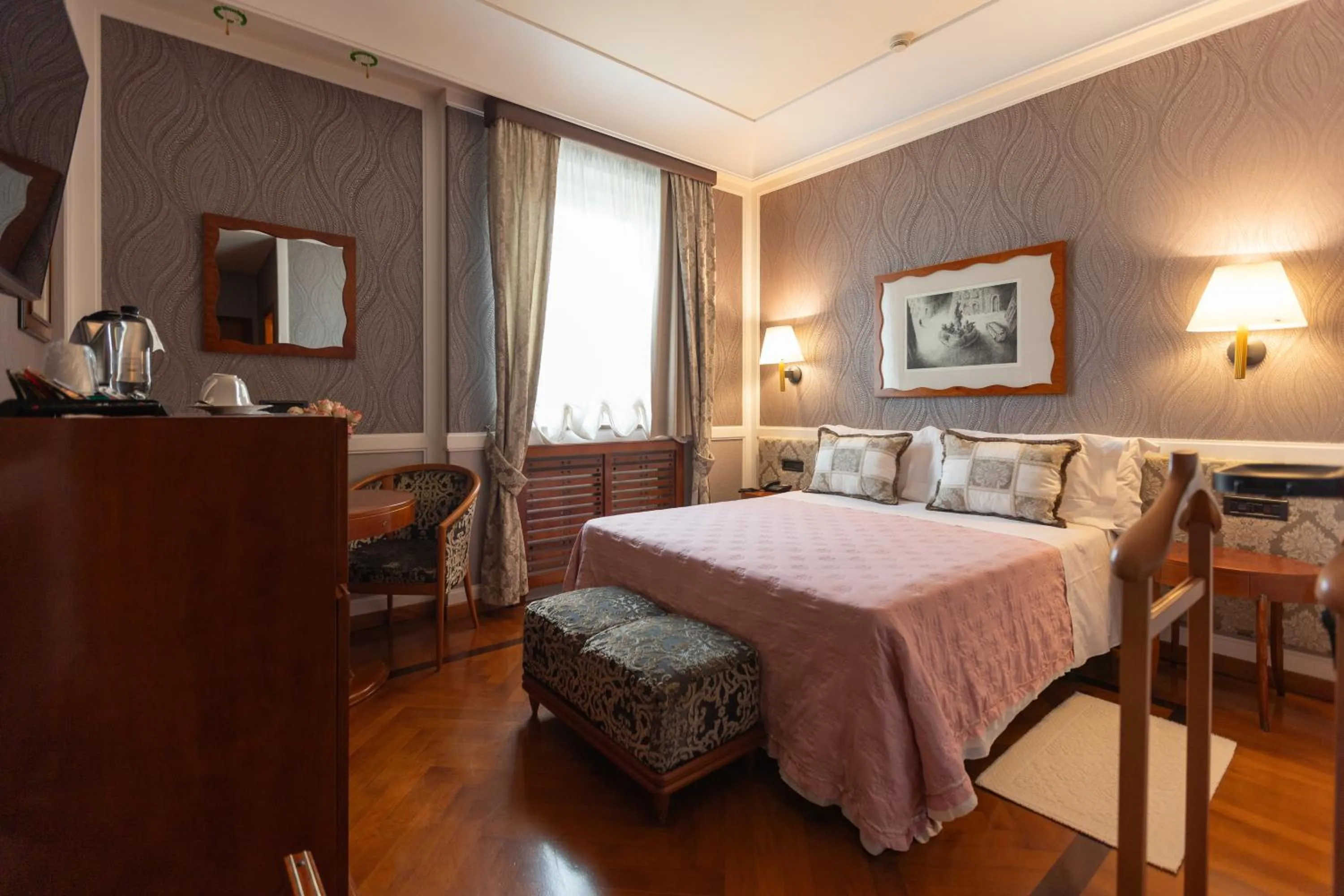 Bedroom, Bed in Grand Hotel Ortigia