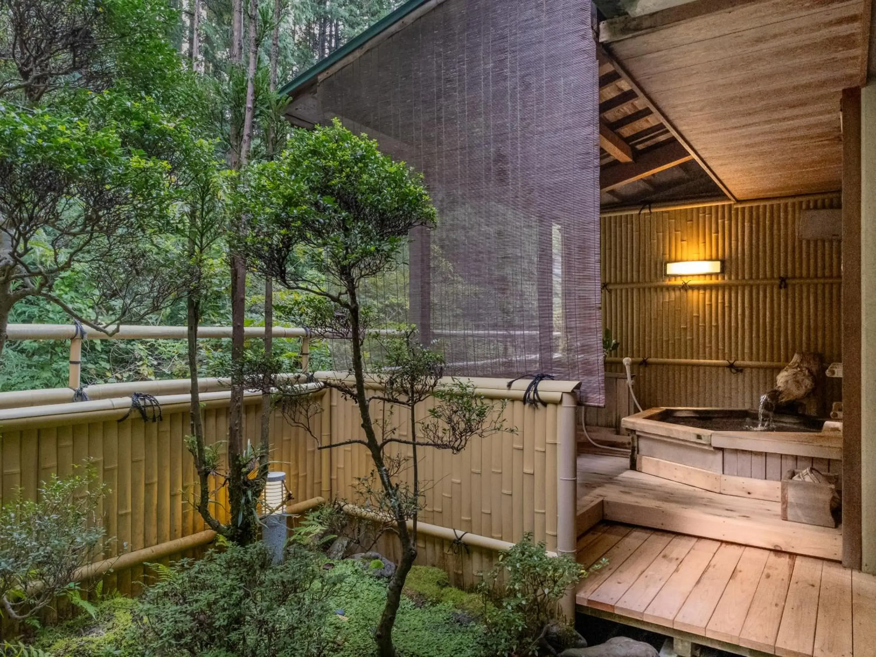 Japanese-Style Room with Open-Air Bath in Shoenso Hozugawatei Japanese-Style Room with Open-Air Bath in Shoenso Hozugawatei