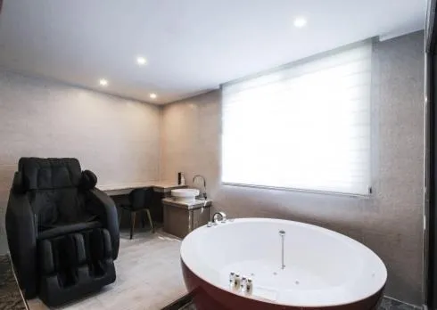 No.1 New Yorker Hotel