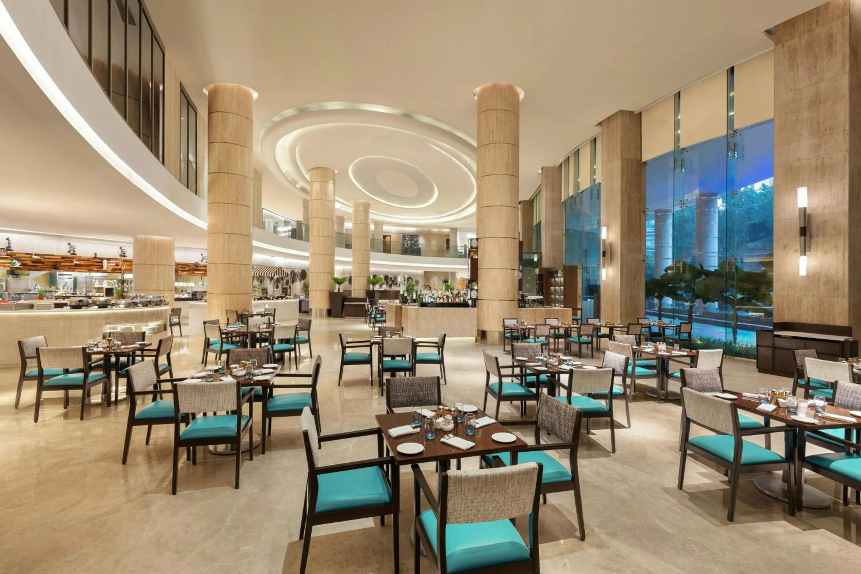 Restaurant/places to eat in Courtyard by Marriott Mumbai International Airport
