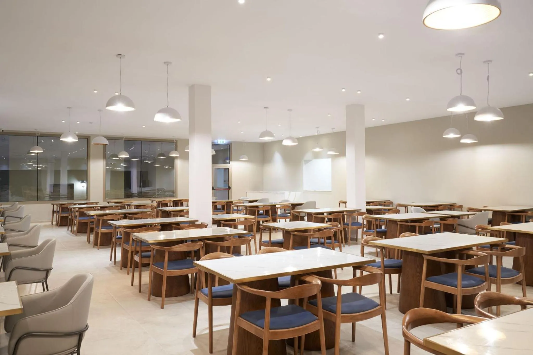 Restaurant/places to eat in Eleni Holiday Resort