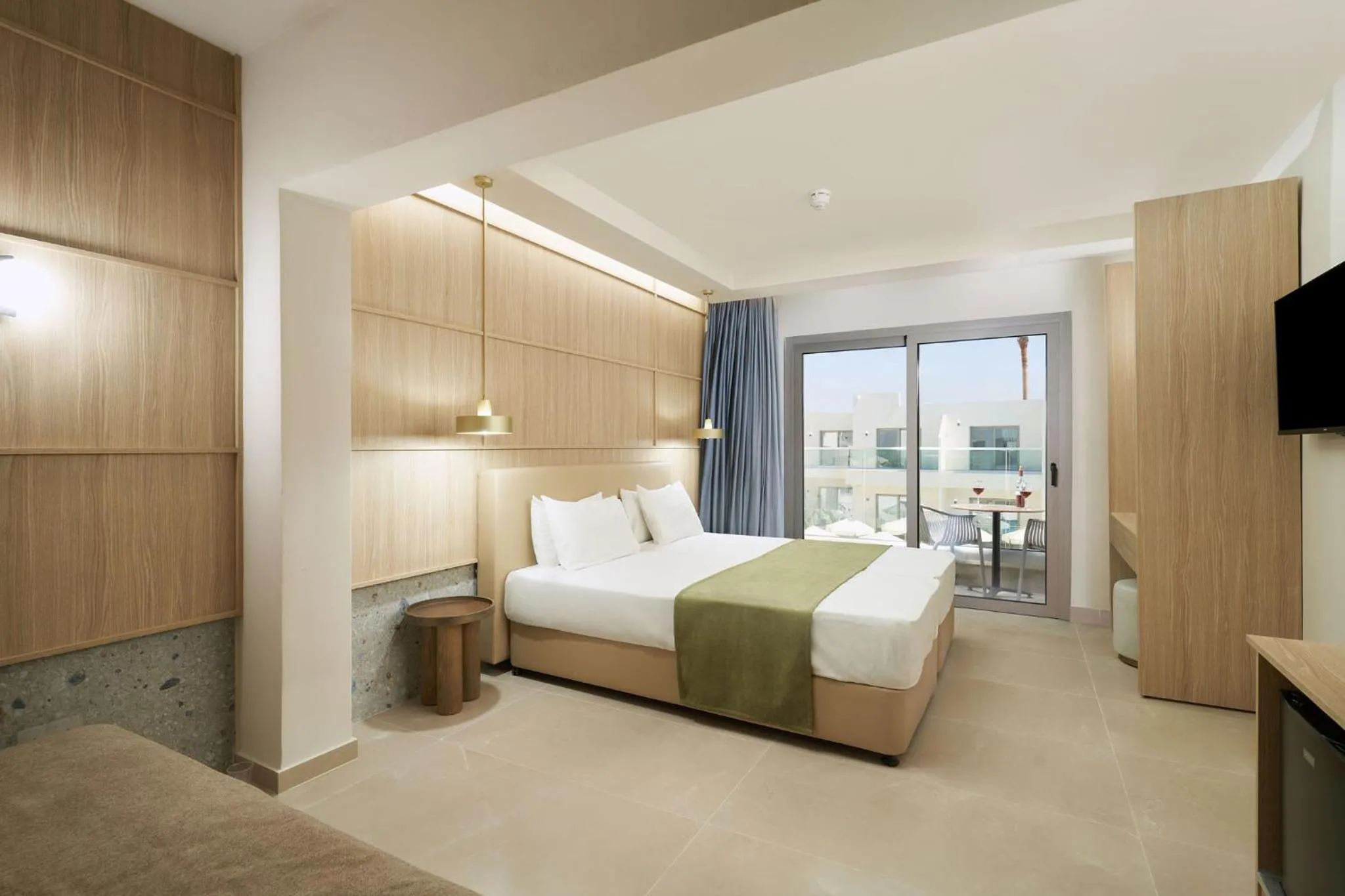 Bedroom, Bed in Eleni Holiday Resort