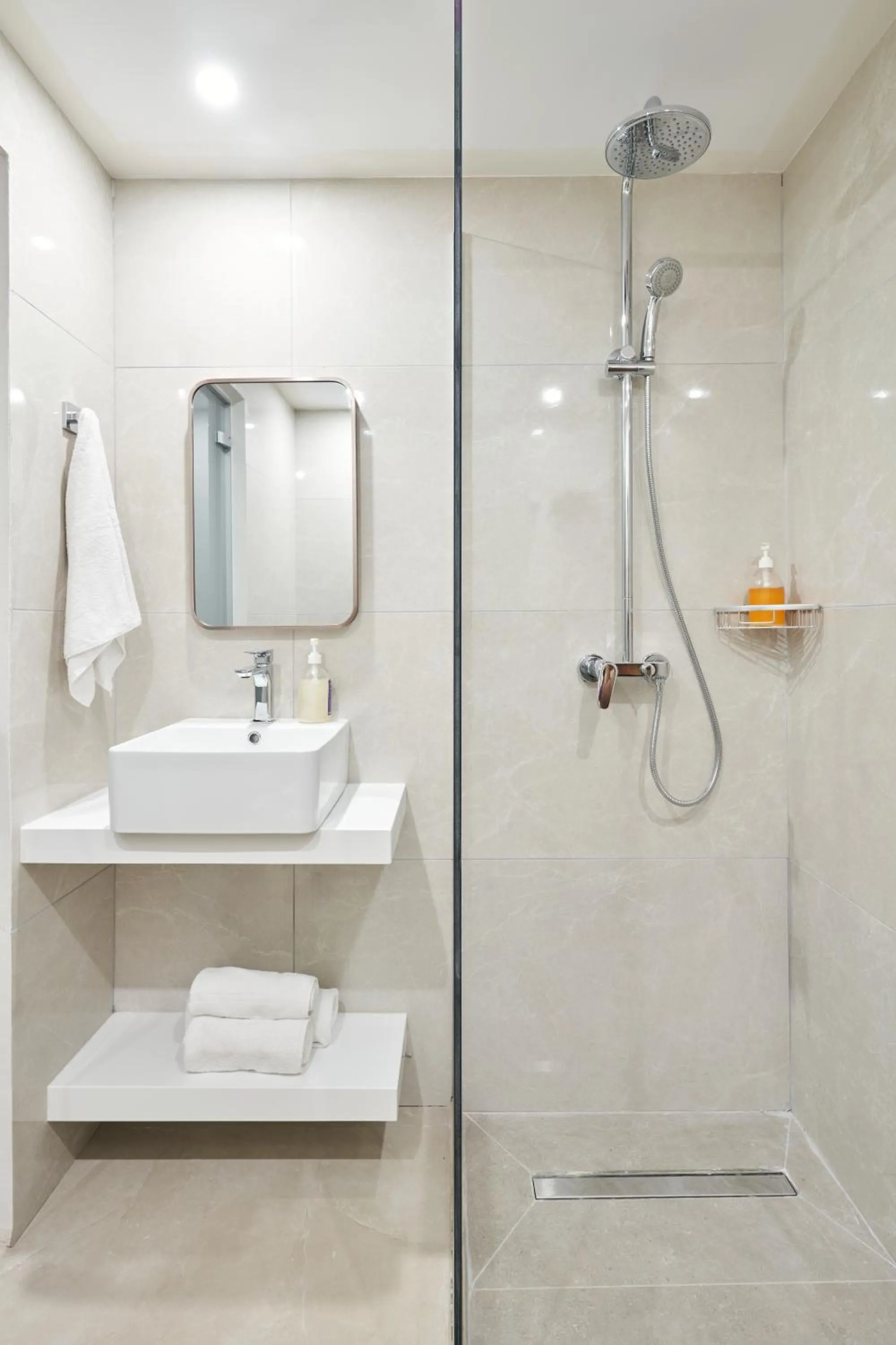 Bathroom in Eleni Holiday Resort