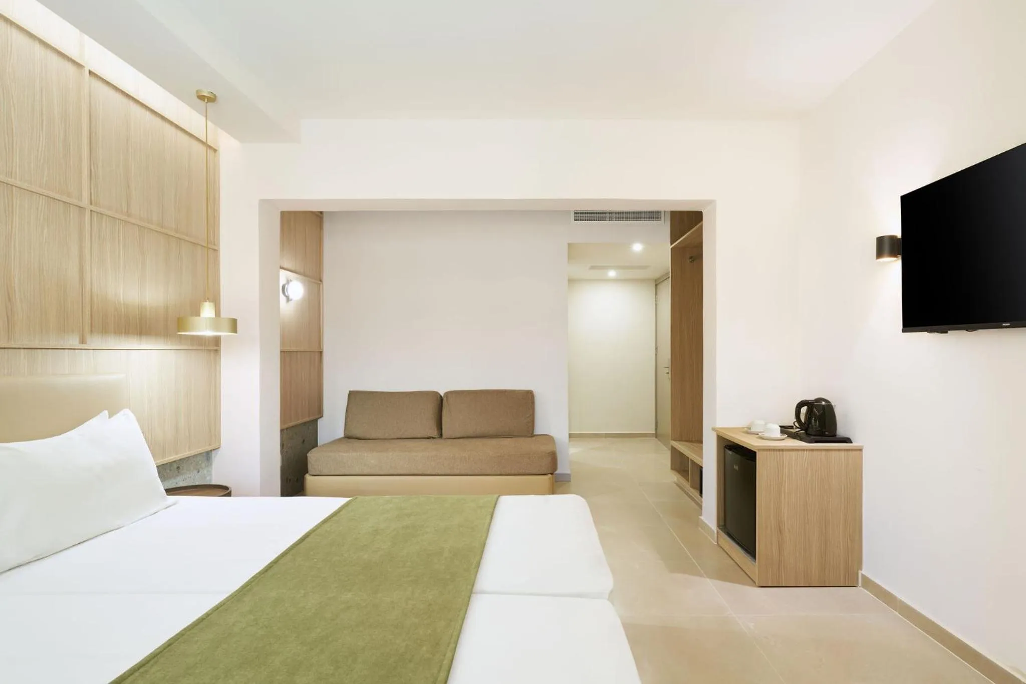 Bedroom, Bed in Eleni Holiday Resort