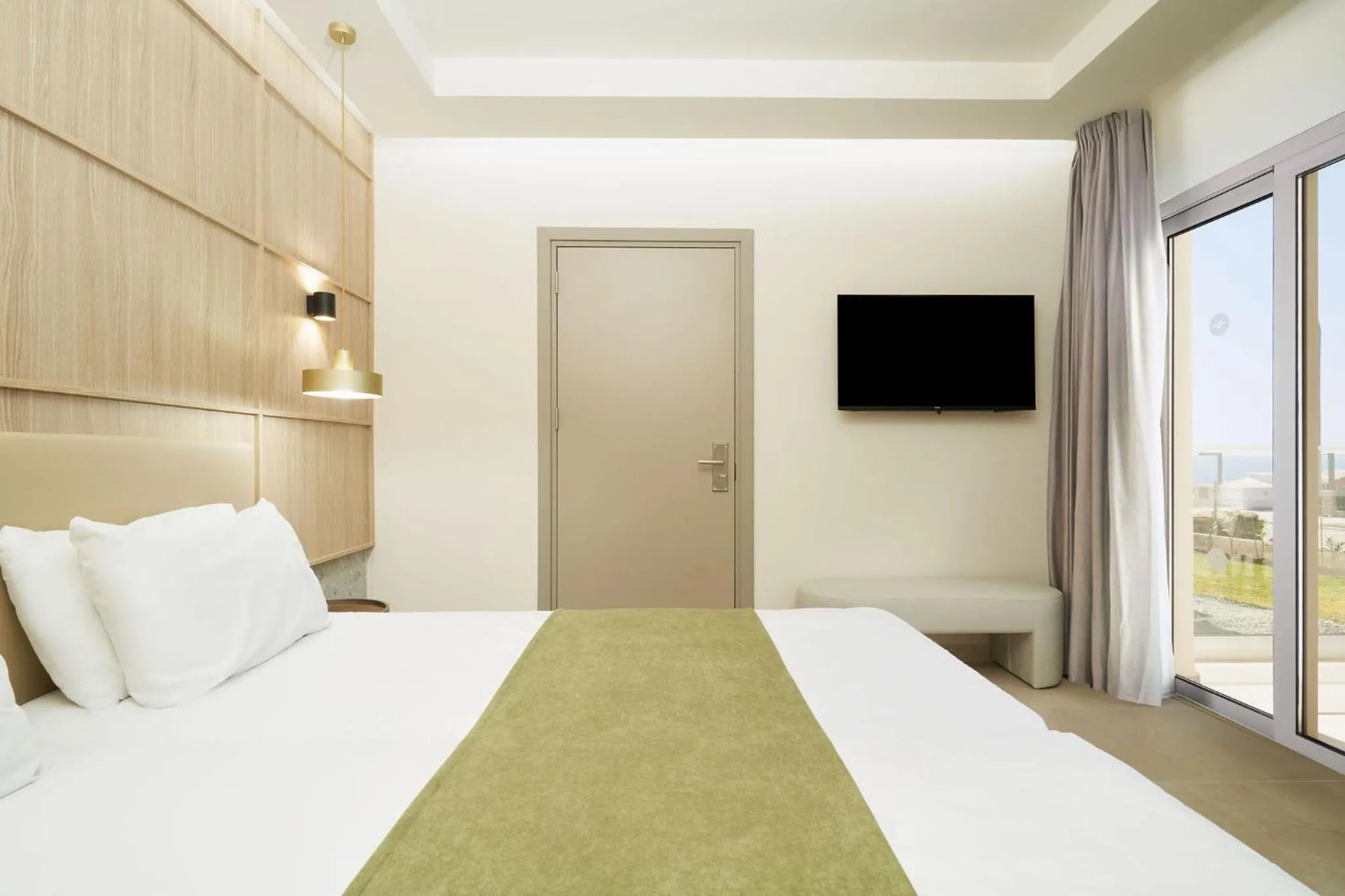 Bed in Eleni Holiday Resort