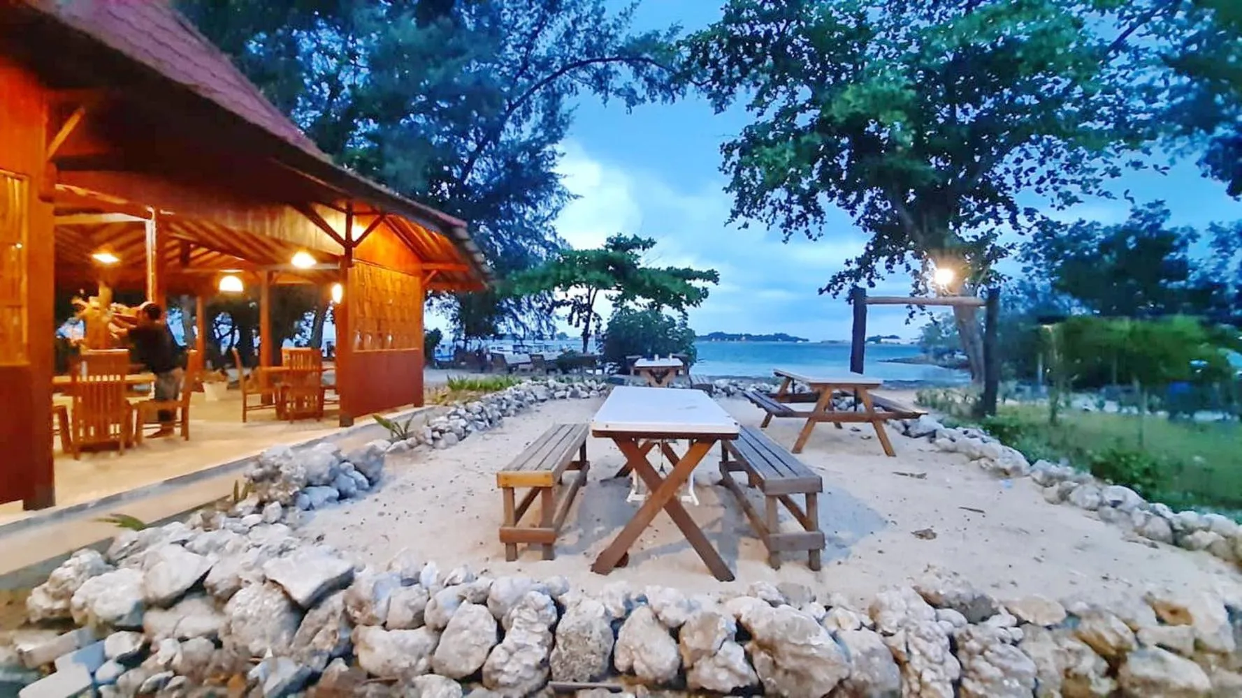 Restaurant/places to eat in Seribu Resort Thousand Island