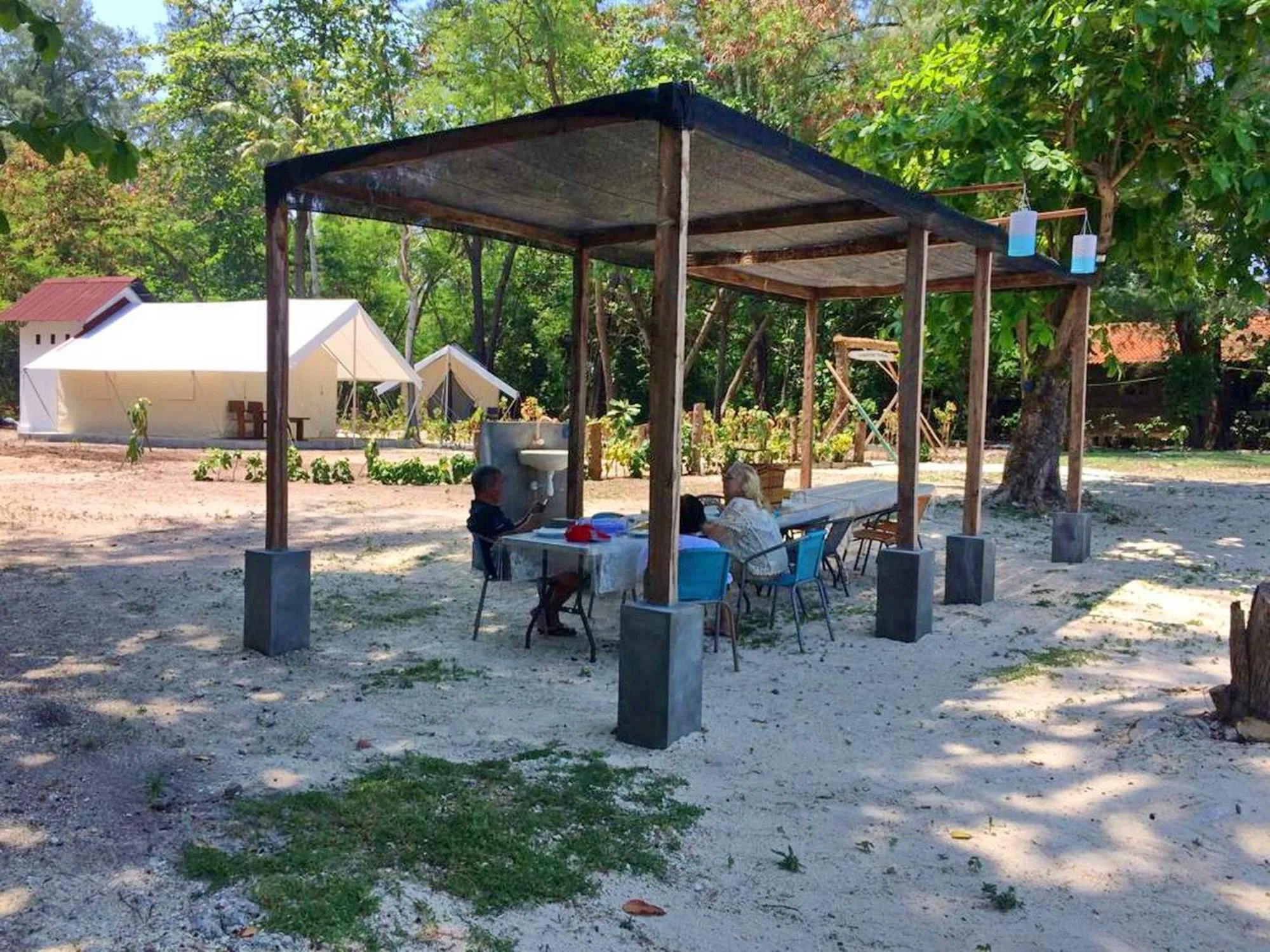 Restaurant/places to eat in Seribu Resort Thousand Island