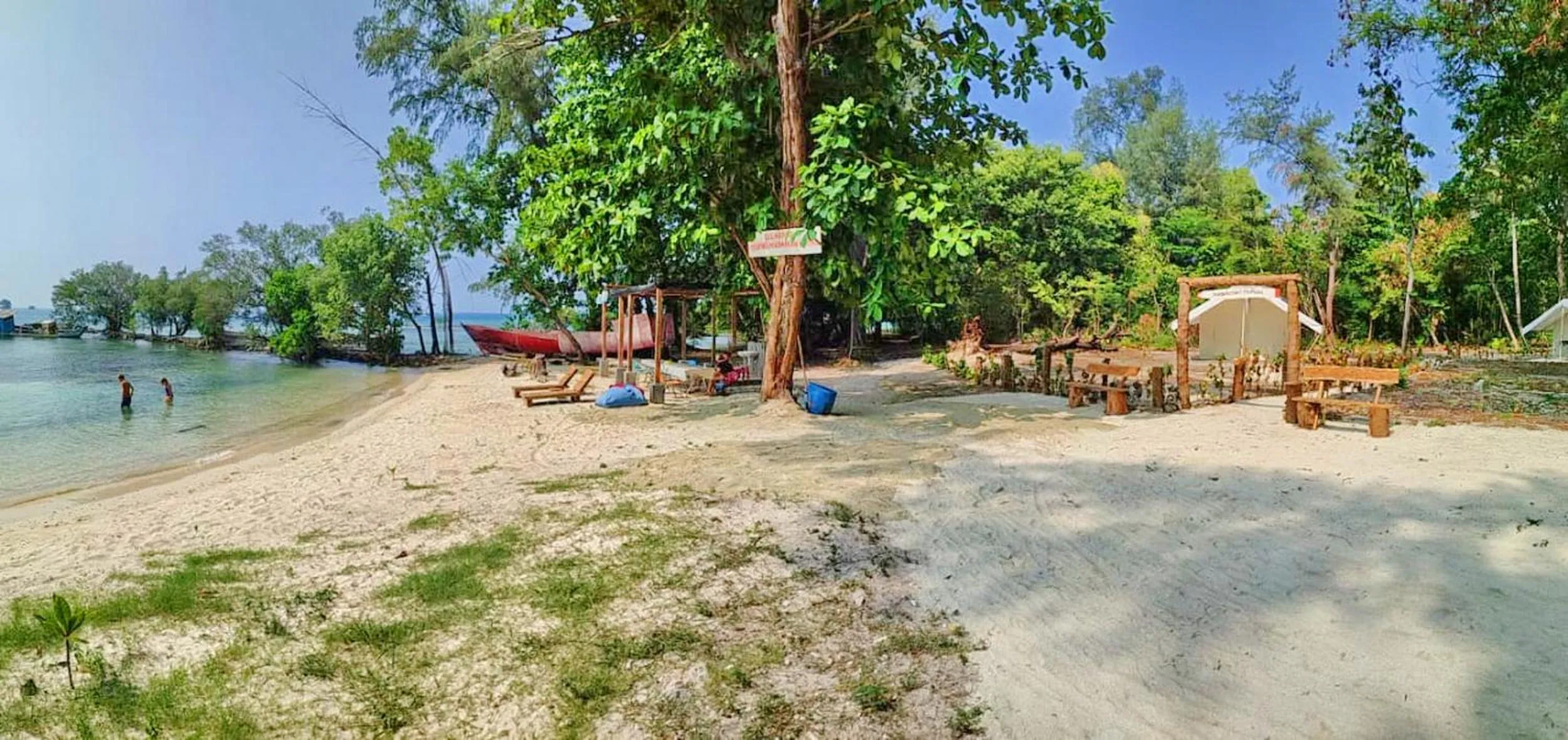 Beach in Seribu Resort Thousand Island