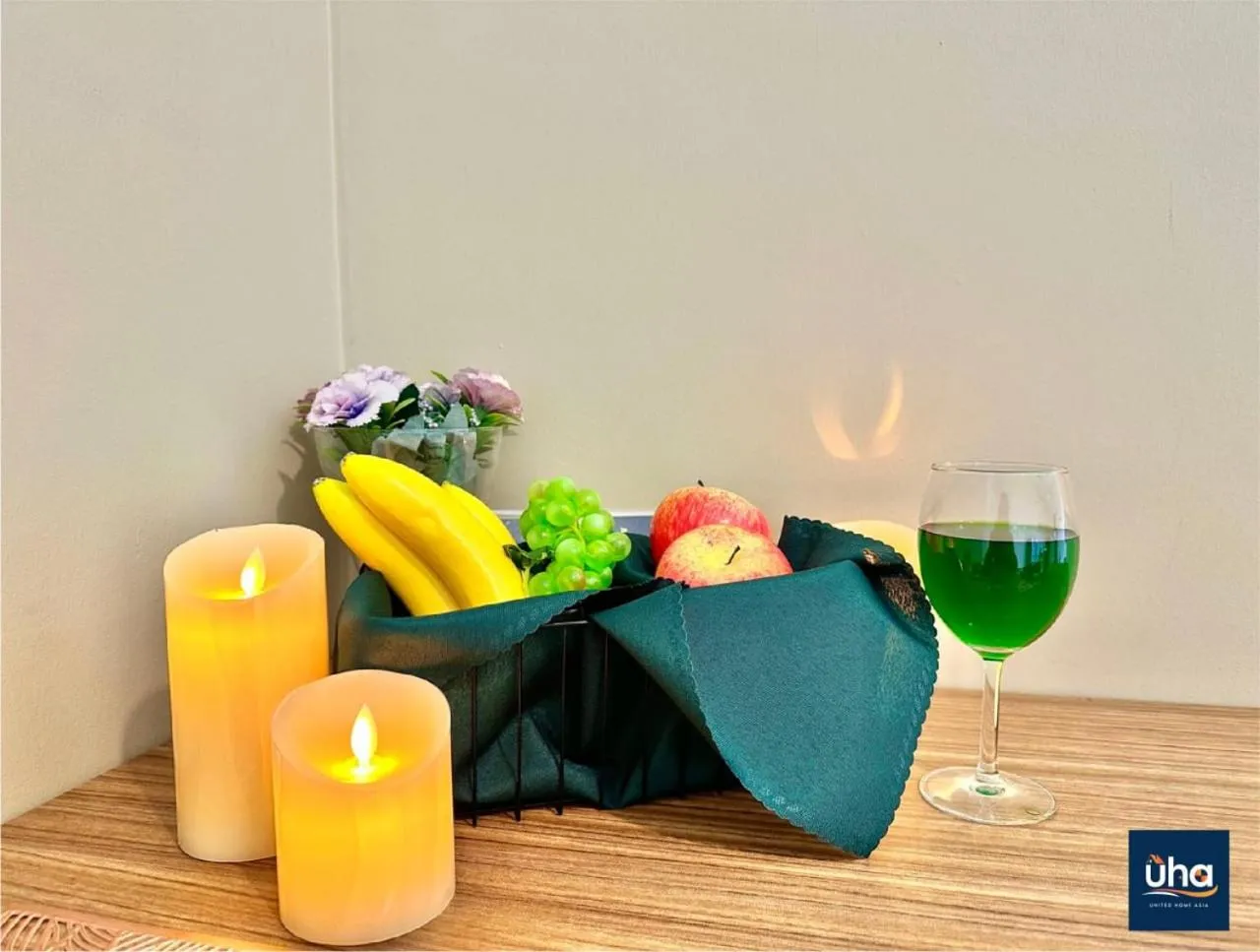 Cube 8 Teens Taman Mount Austin Apartment by UHA