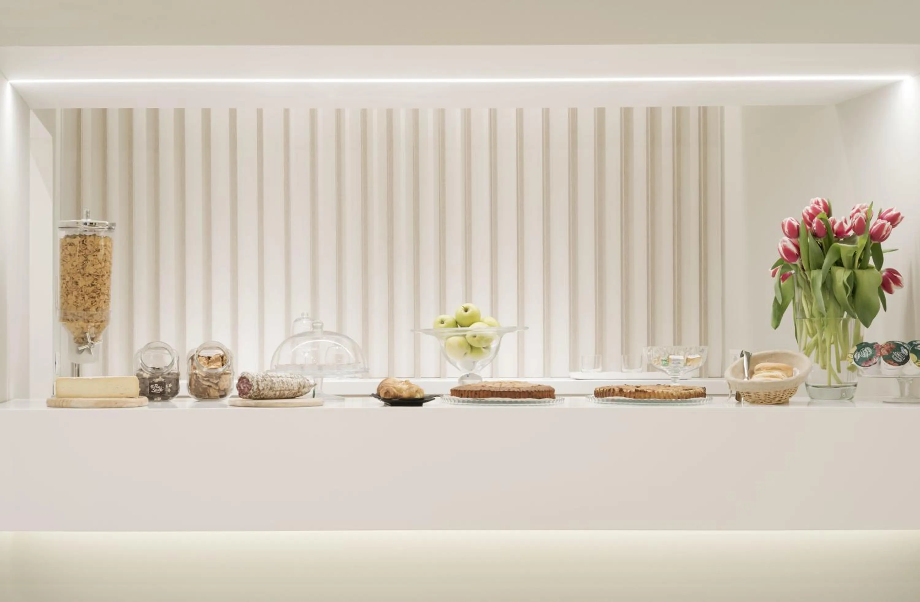 Food in Hotel Aurora