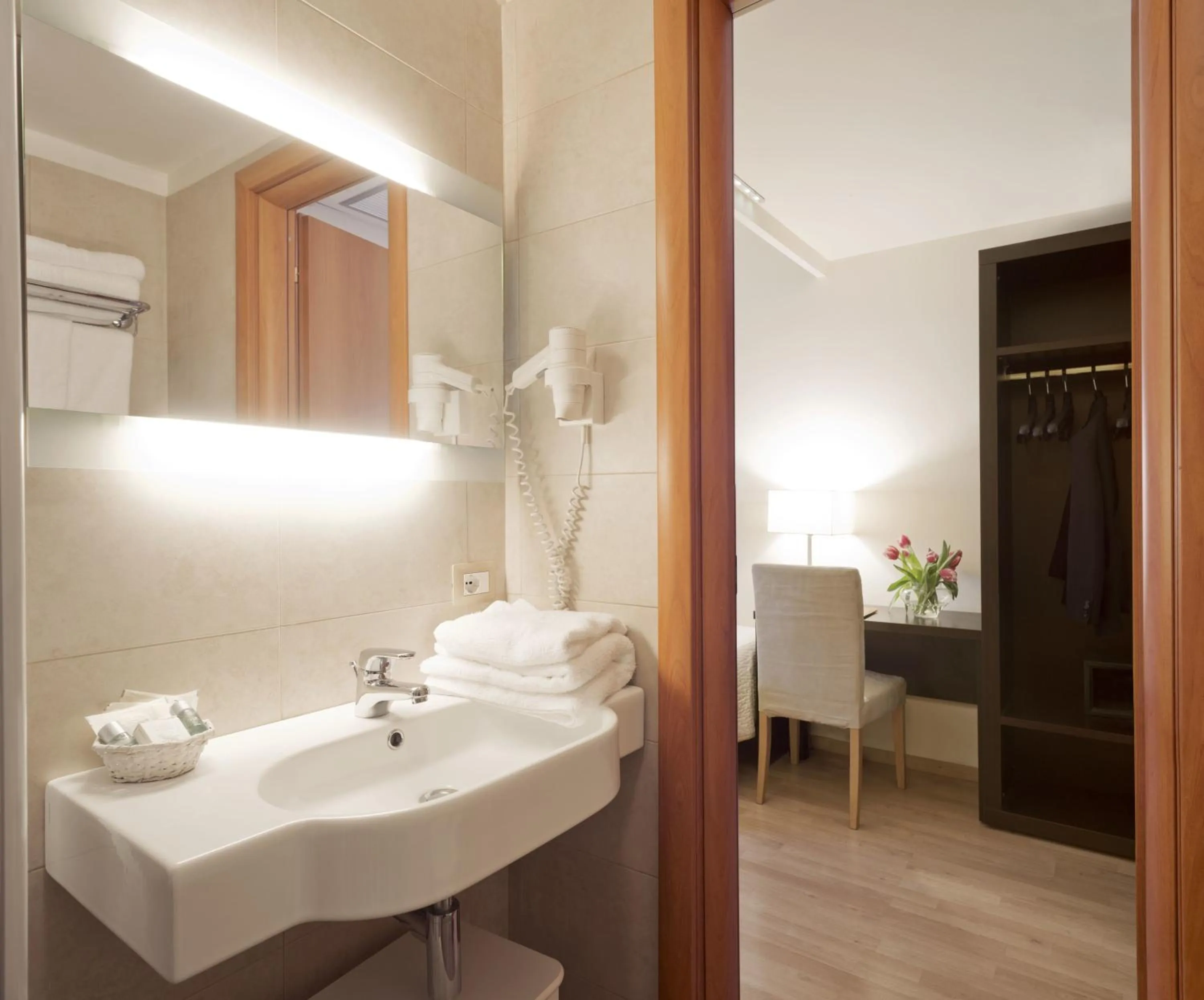 Bathroom in Hotel Aurora