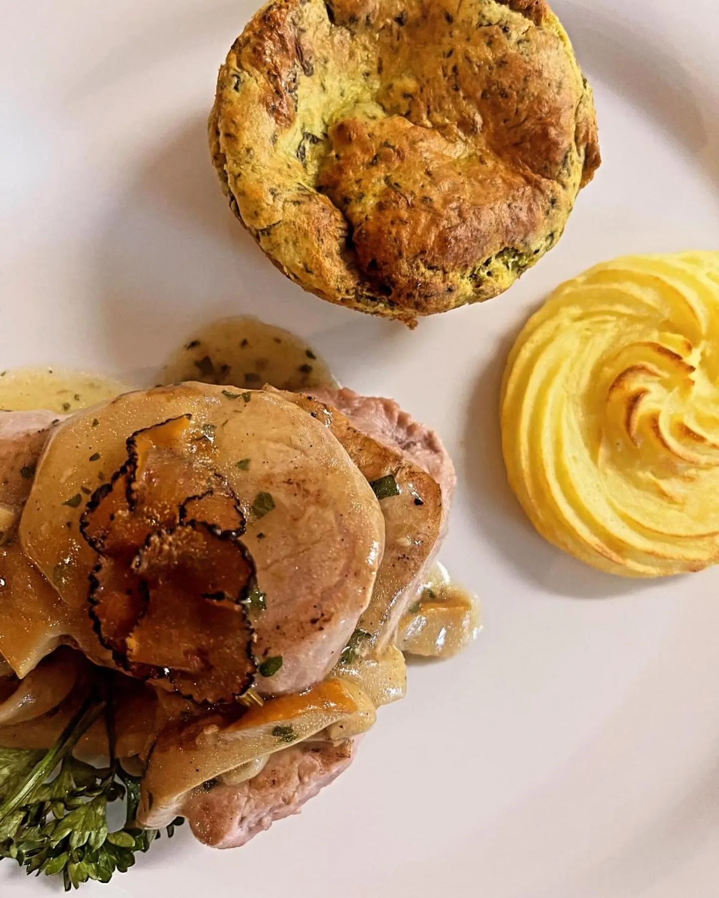 Food in Boscone Suite Hotel