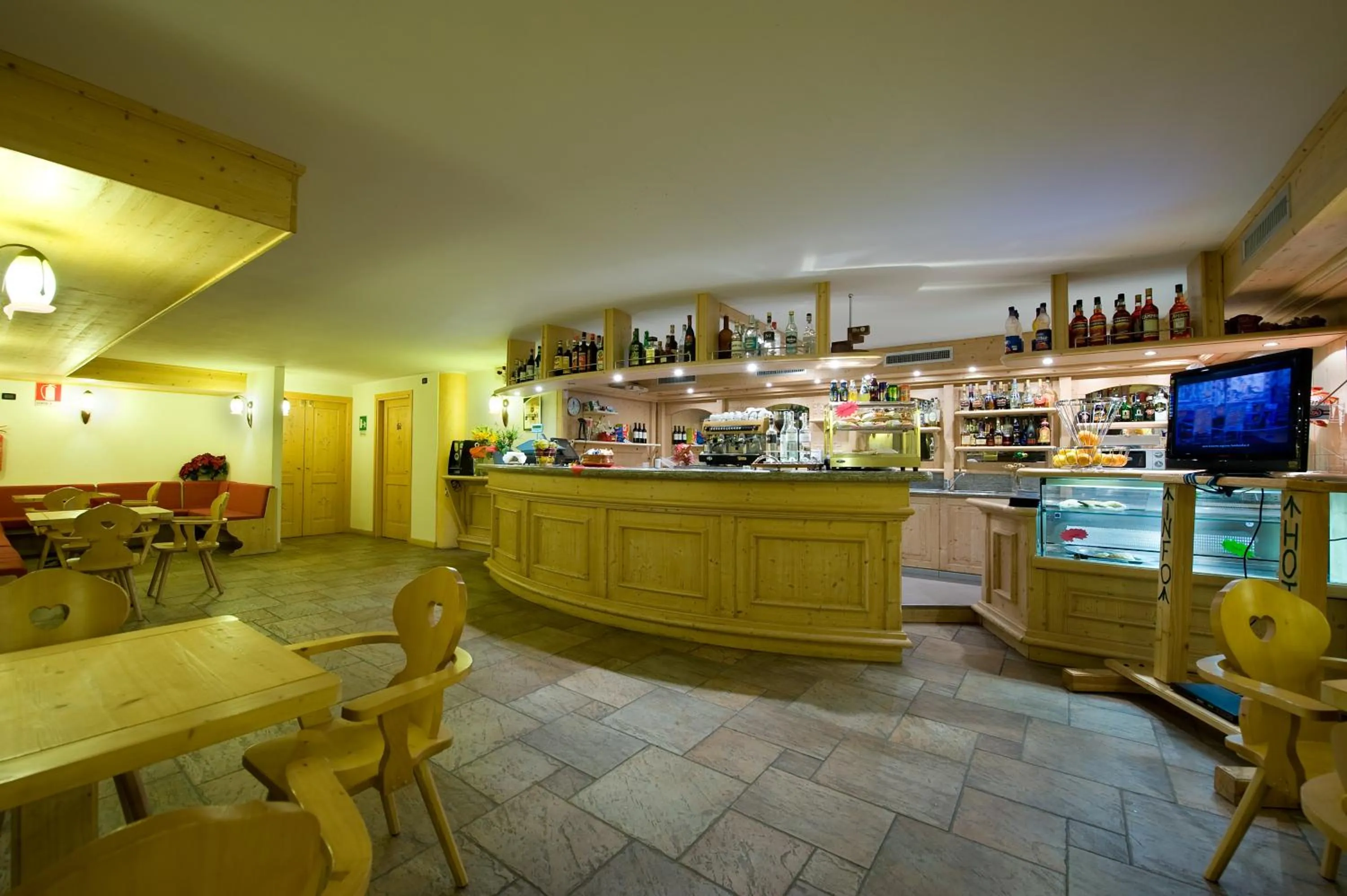 Lounge or bar in Boscone Suite Hotel