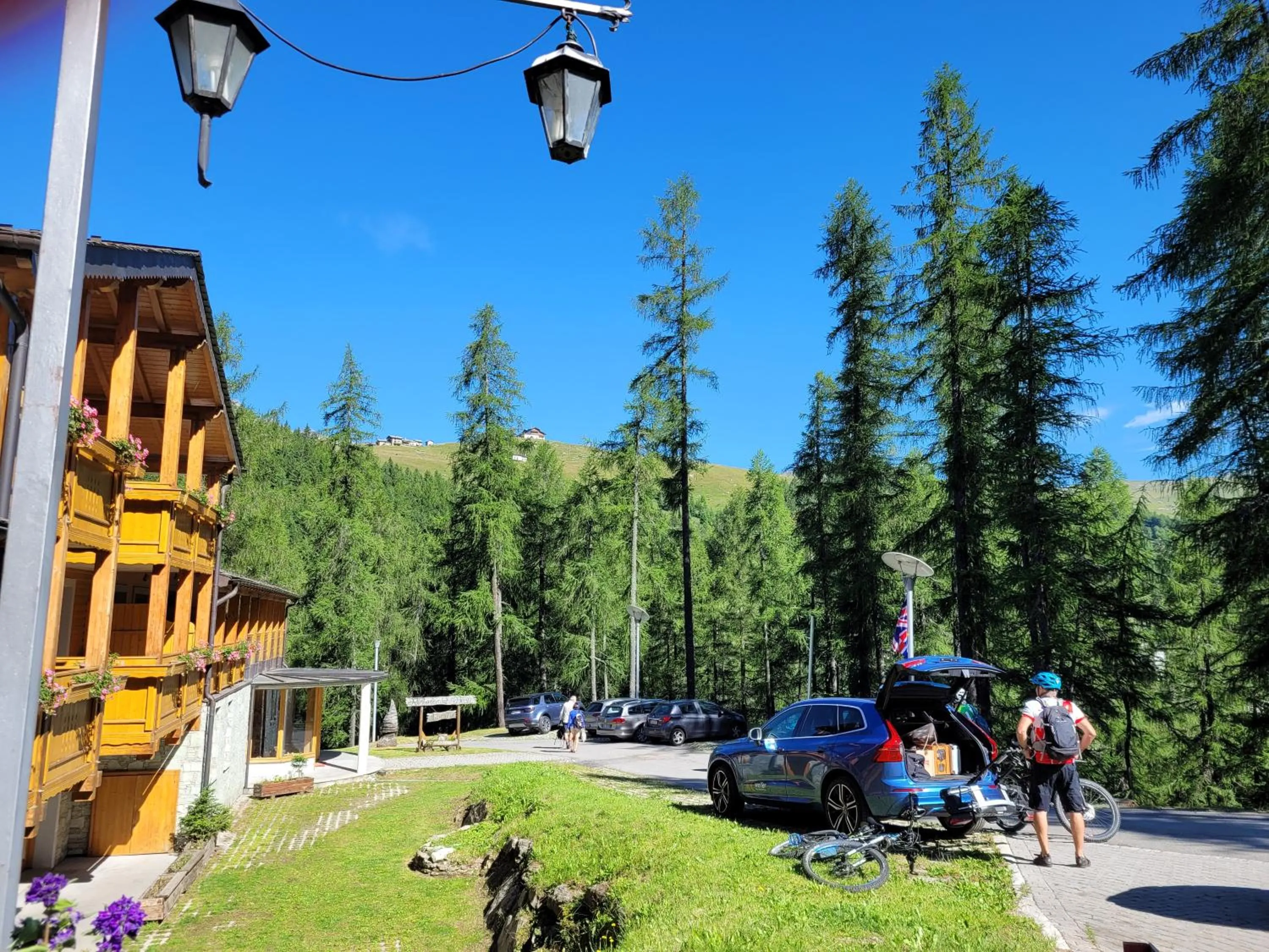 Property building in Boscone Suite Hotel