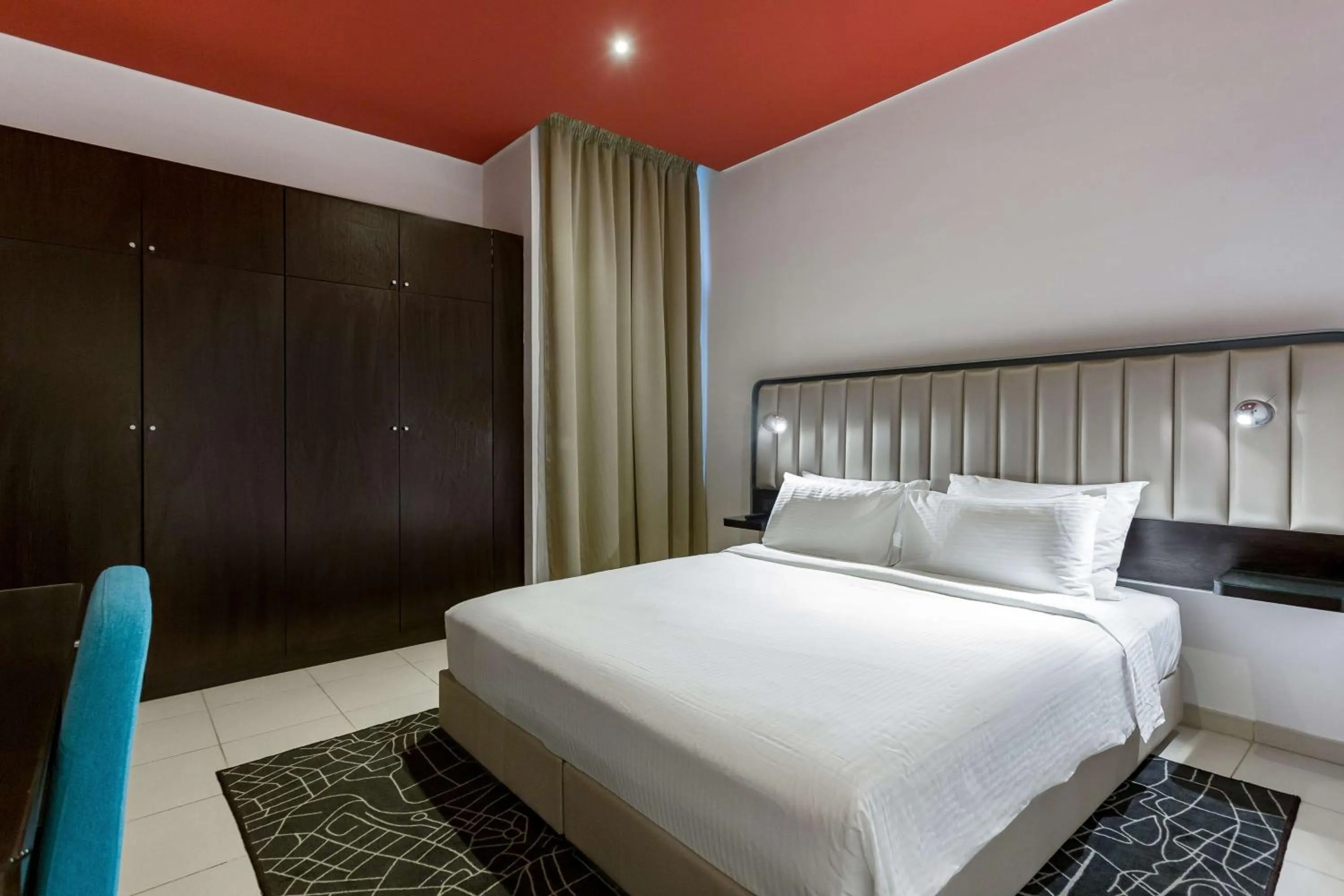 Photo of the whole room, Bed in Radisson Hotel & Apartments Dammam Industrial City