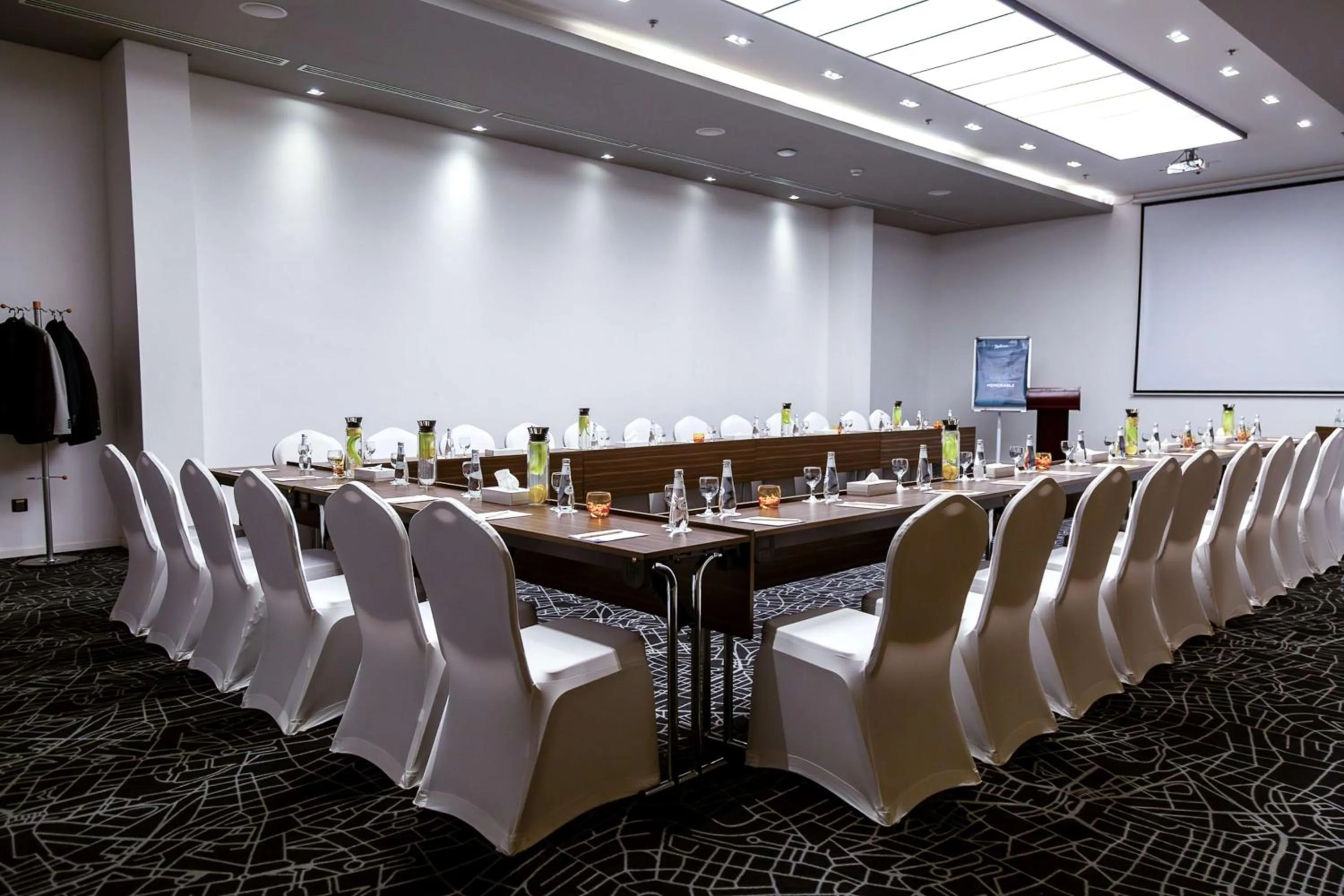 Meeting/conference room in Radisson Hotel & Apartments Dammam Industrial City