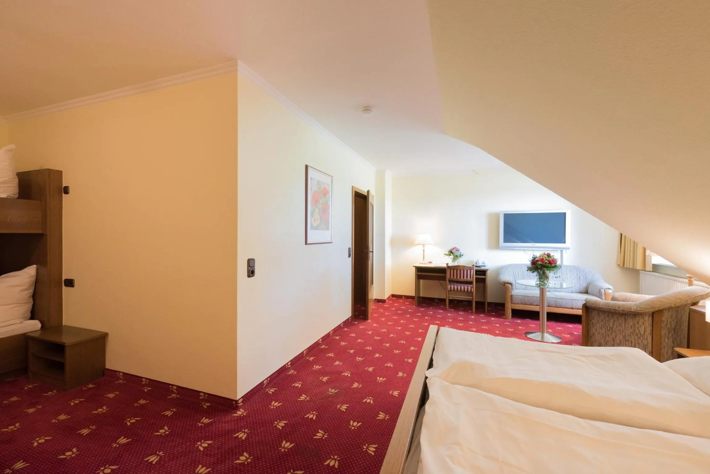 Photo of the whole room, Bed in Hotel Röhrs