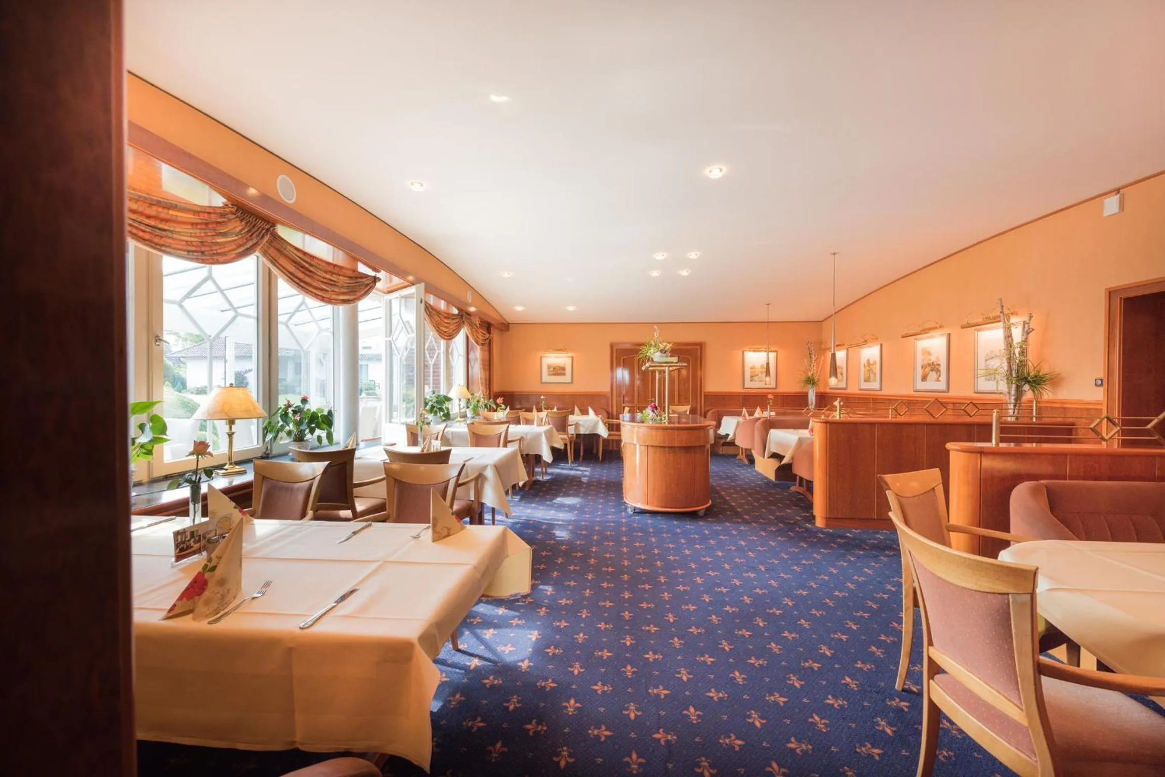 Restaurant/places to eat in Hotel Röhrs