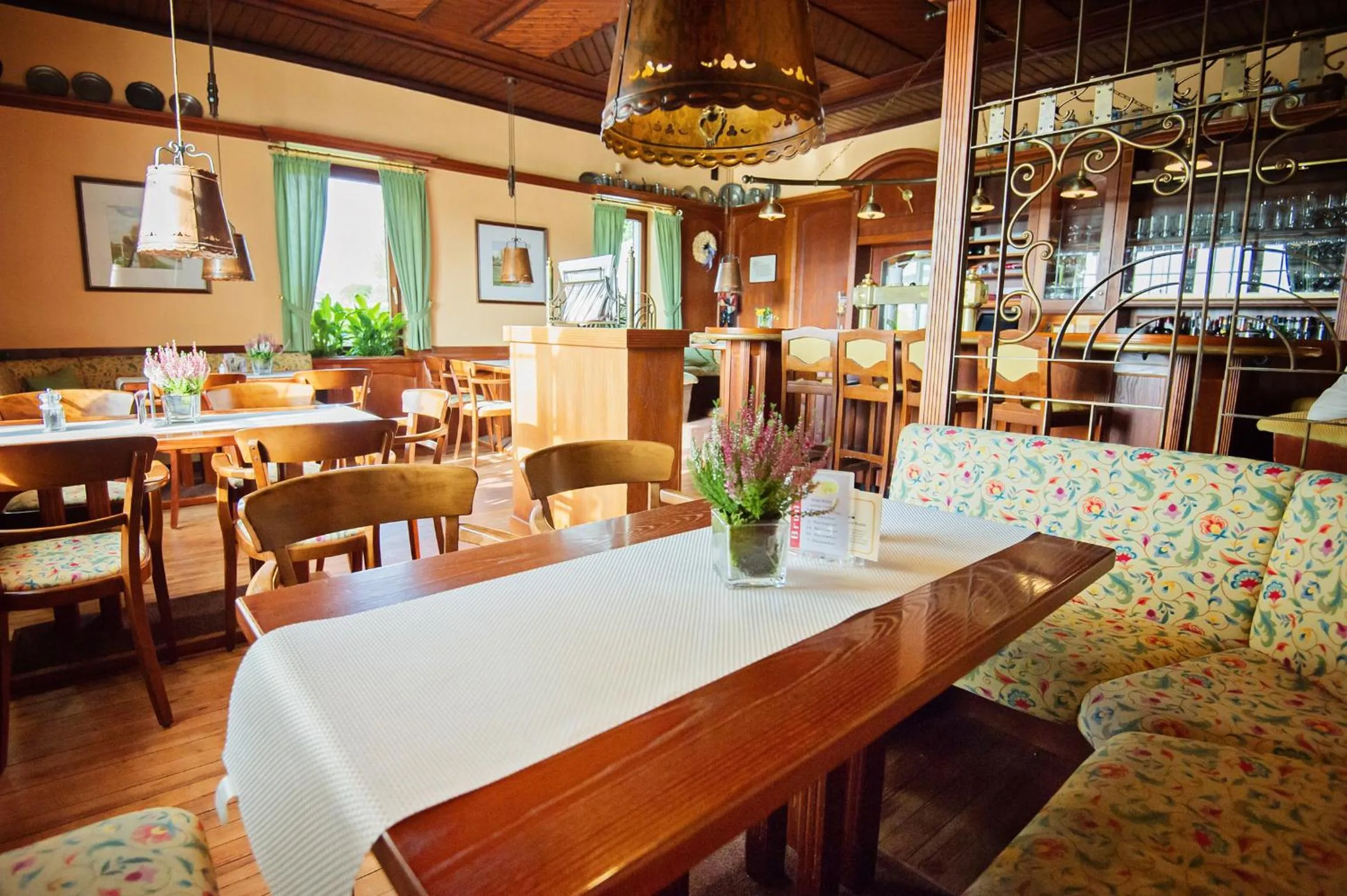 Restaurant/places to eat in Hotel Röhrs