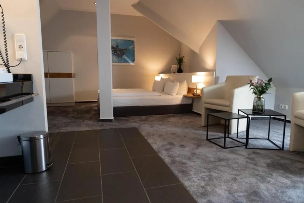 Bedroom, Bed in Schiefer Suite Hotel & Apartments