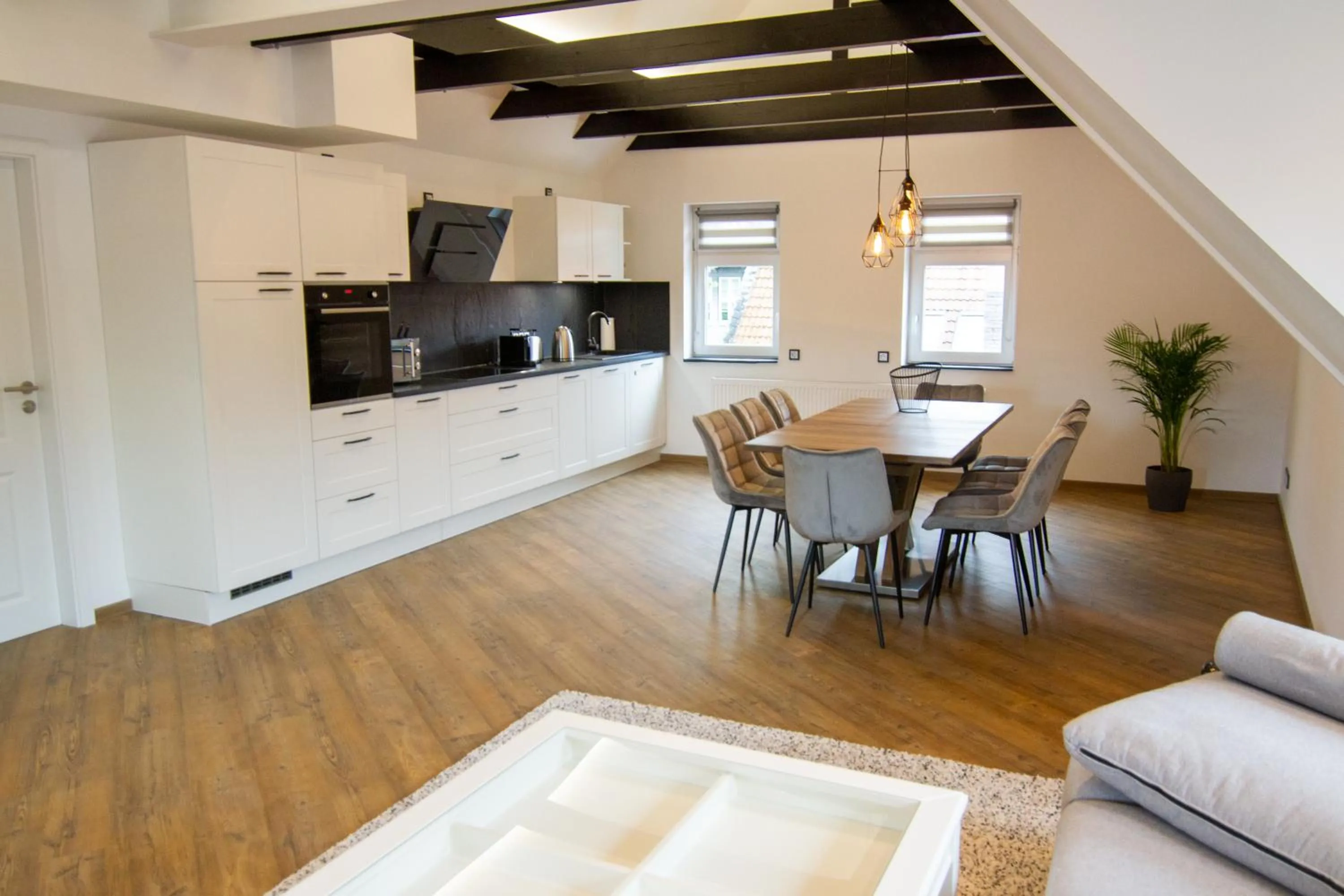 Dining area in Schiefer Suite Hotel & Apartments