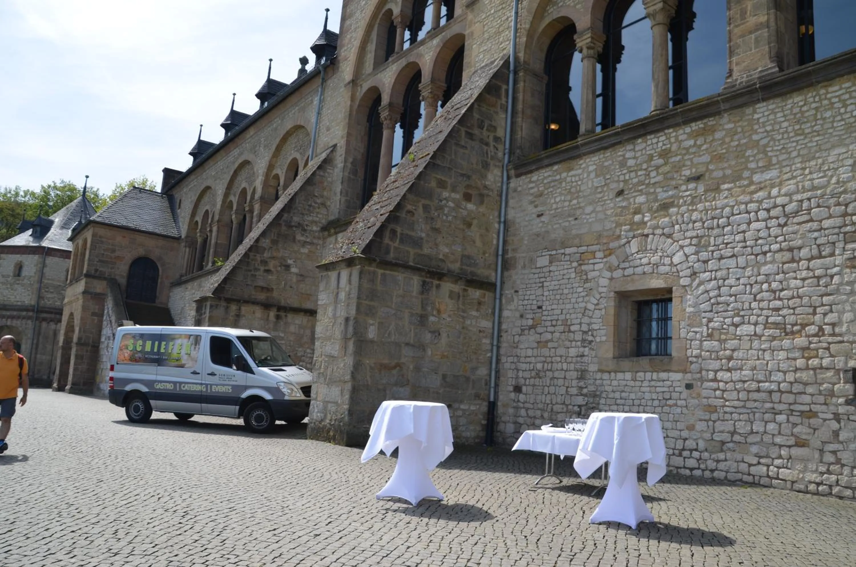 Lounge or bar in Schiefer Suite Hotel & Apartments