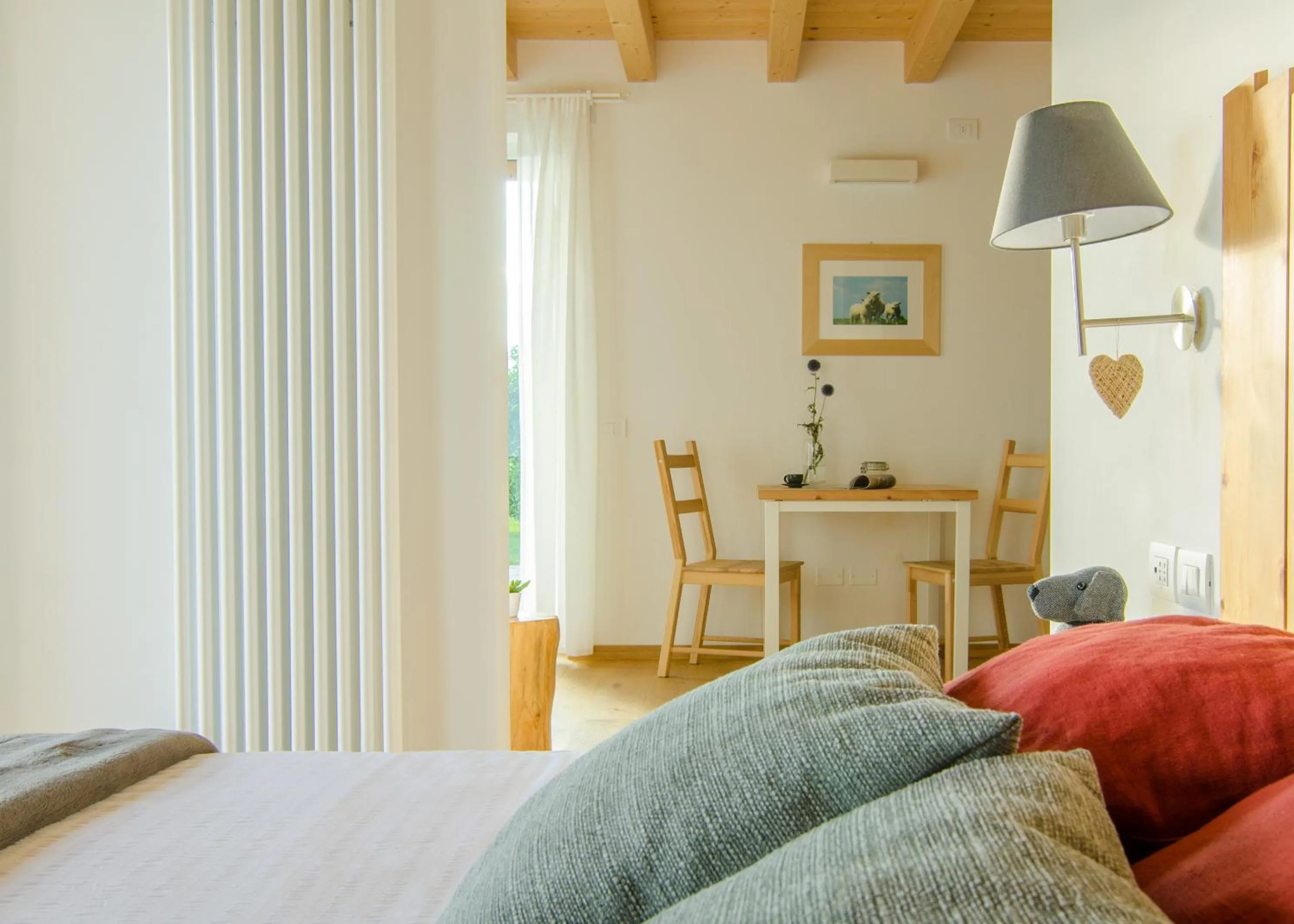 Living room, Bed in B&B Lupo