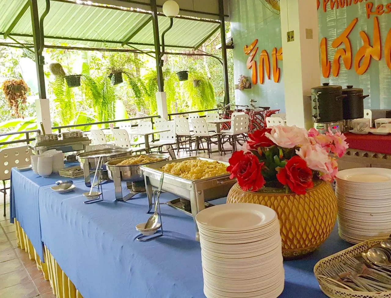 Food and drinks in Phuiyara Resort