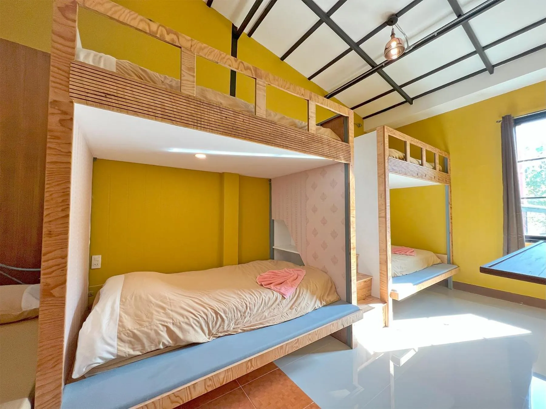 Bed in Phuiyara Resort