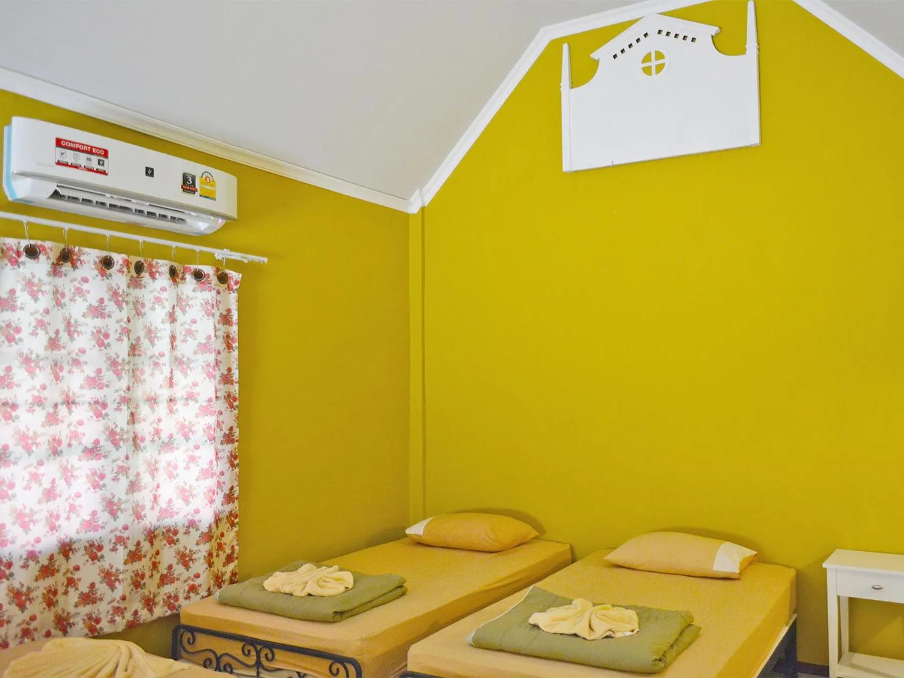 Bed in Phuiyara Resort