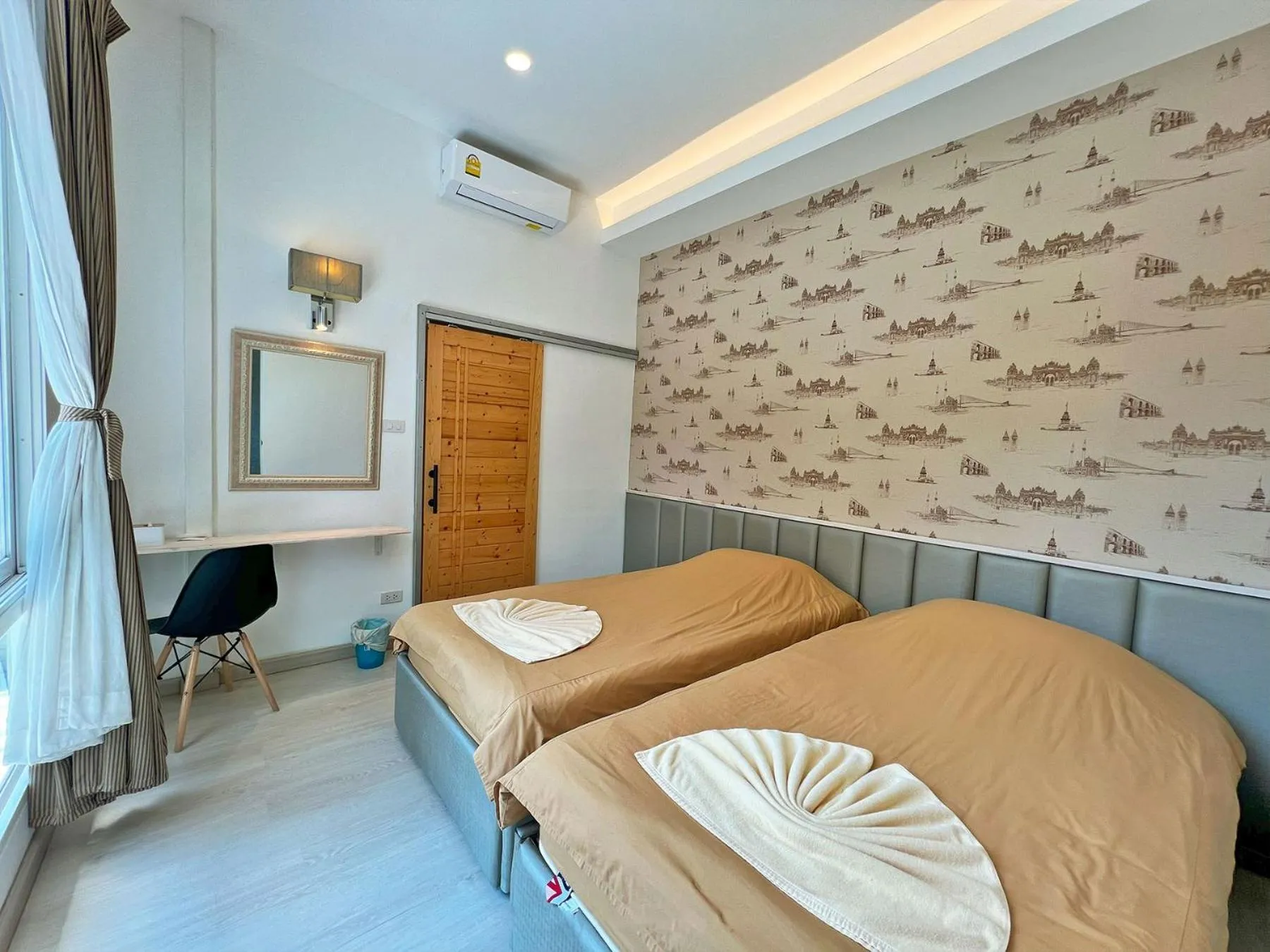 Bed in Phuiyara Resort