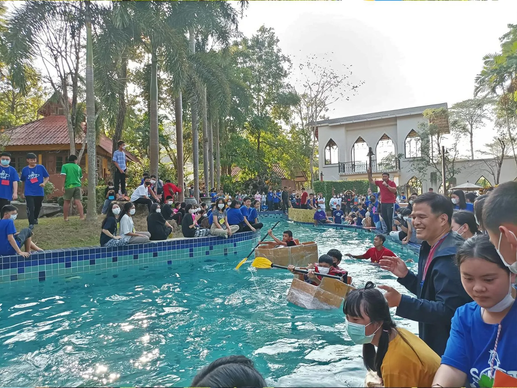 People in Phuiyara Resort